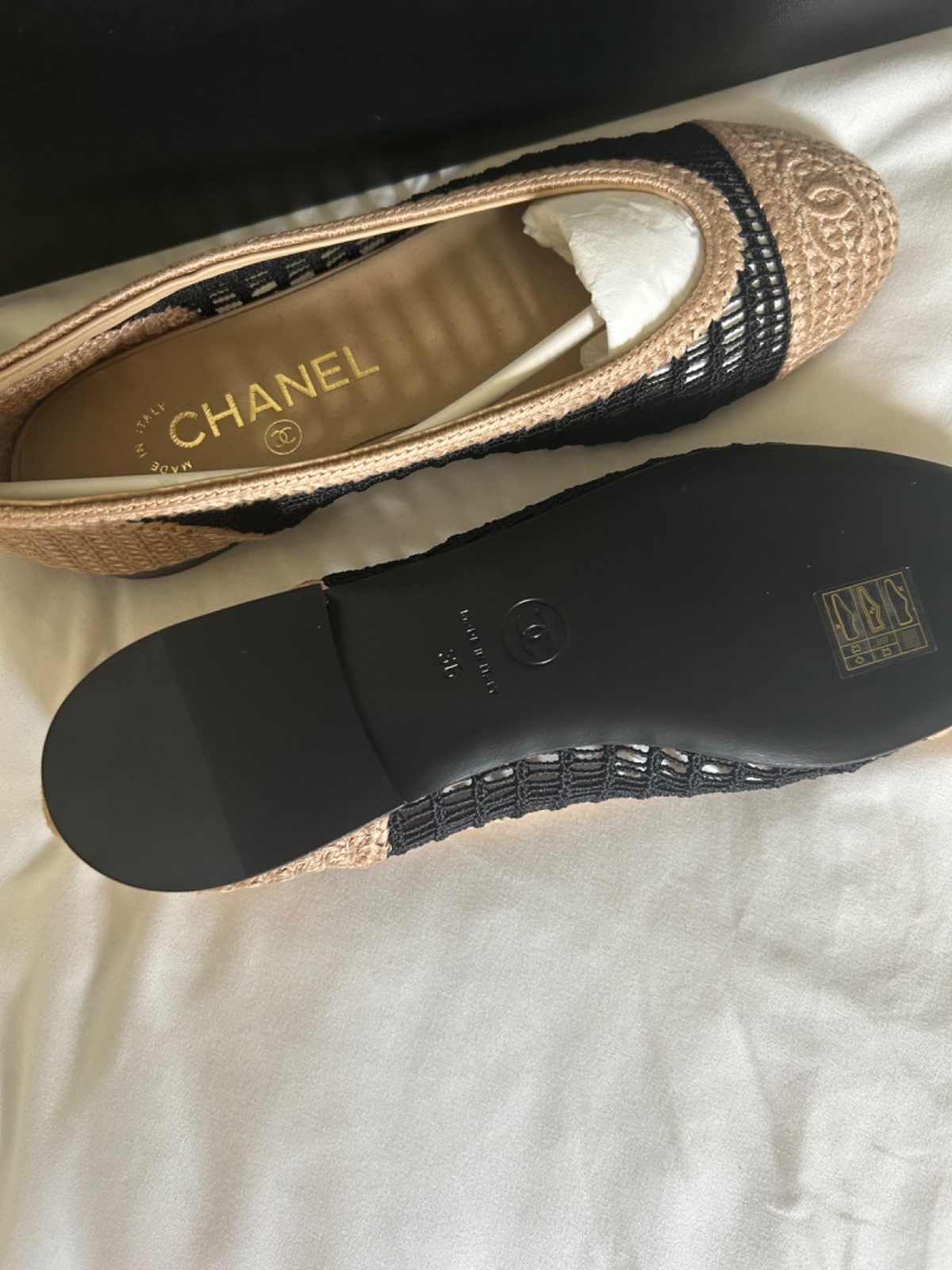 Authentic New with box Chanel crochet raffia ballet flats size 36