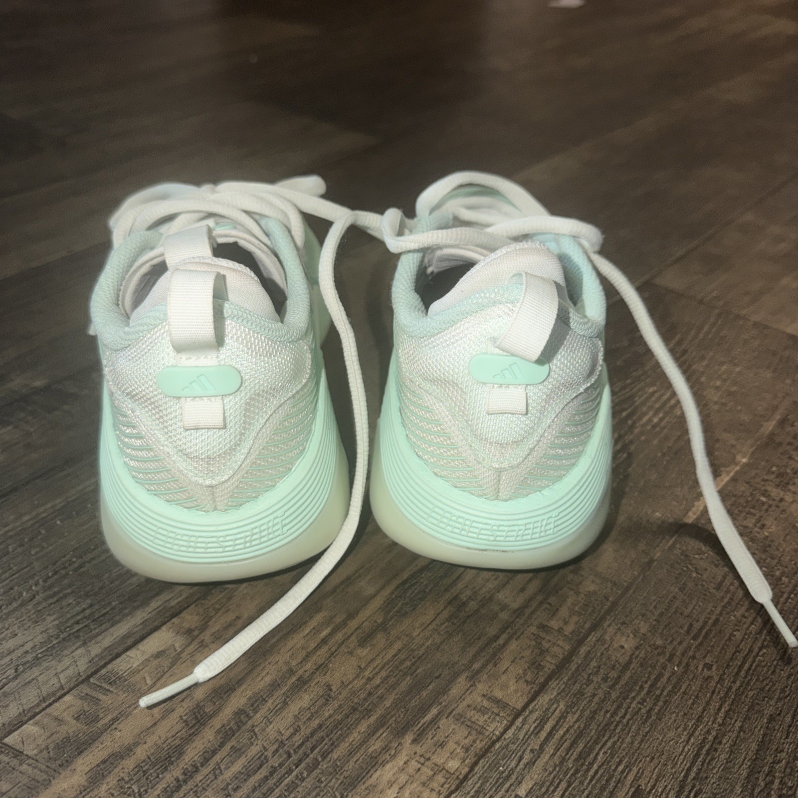 Adidas Exhibit Select 2.0 Pro Women’s Size 8.5