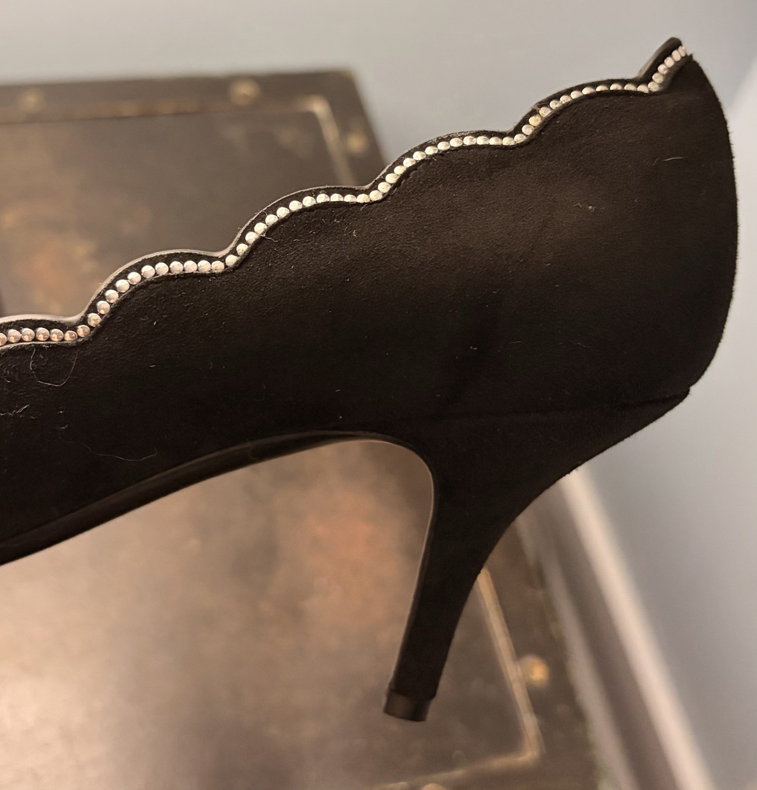 Ferrogamo Women’s Classy Old Money’ Black Suede Pumps Size 7.5 With Silver Trim