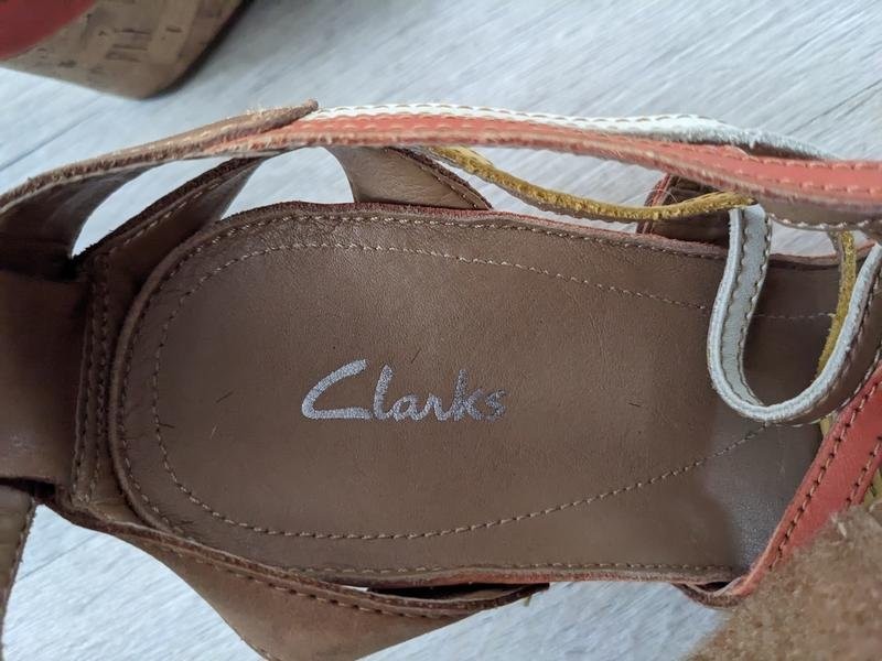 ladies clarks heels orange leather 42