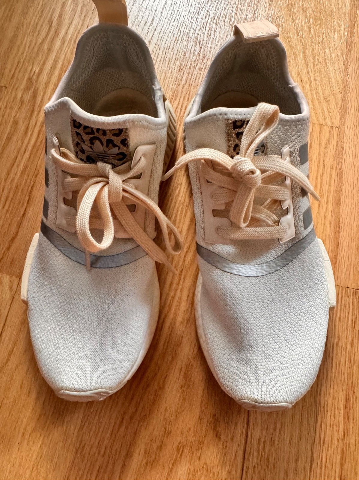 ADIDAS NMD_R1 FZ1018 Women’s White Cheetah Lightweight Canvas Sneakers – Size 8