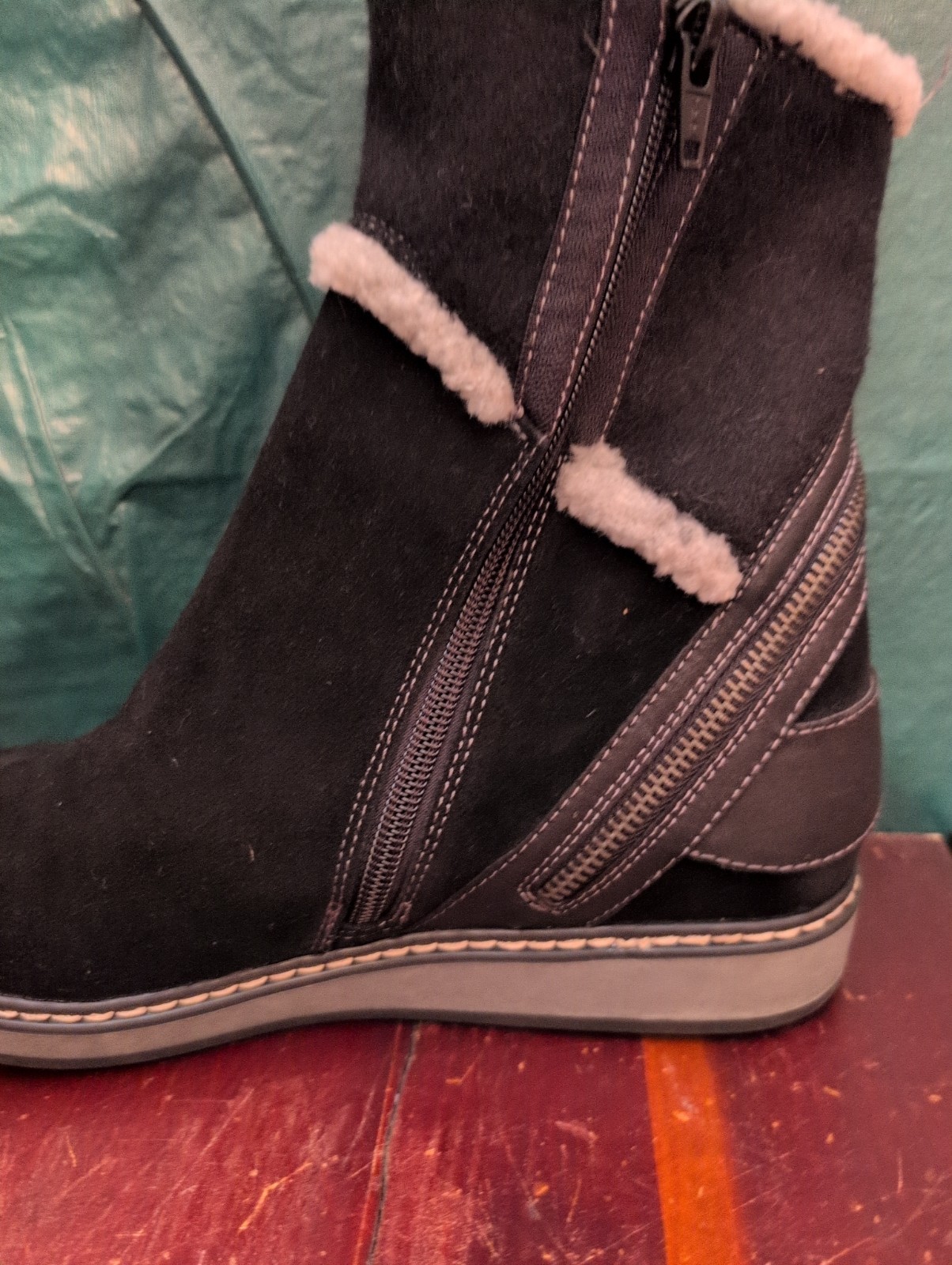 White Mountain Teague Black Suede Winter Boots Womens Size 7M Fleece Lined