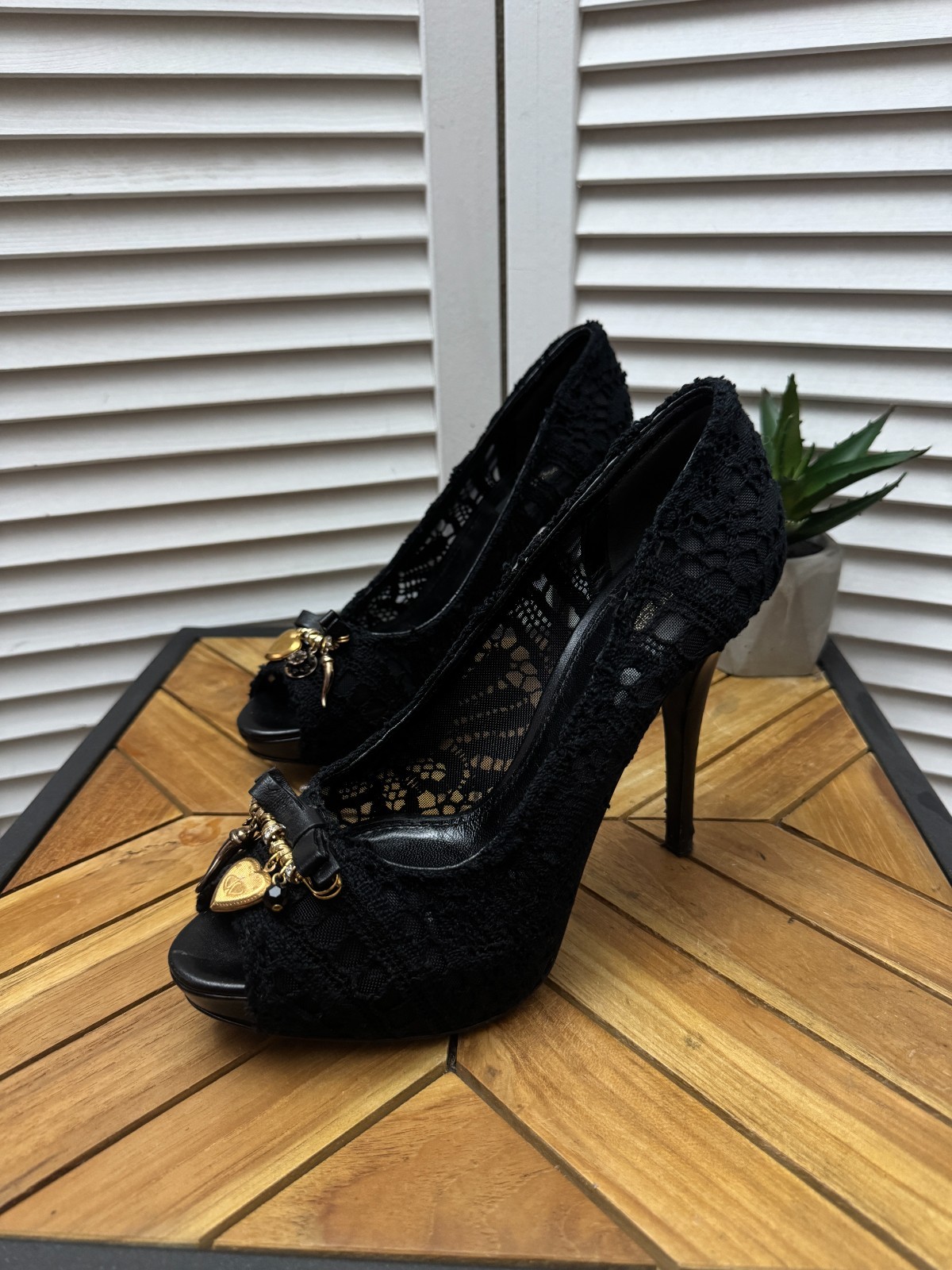 Dolce gabbana black lace and mesh embellished peep toe pumps