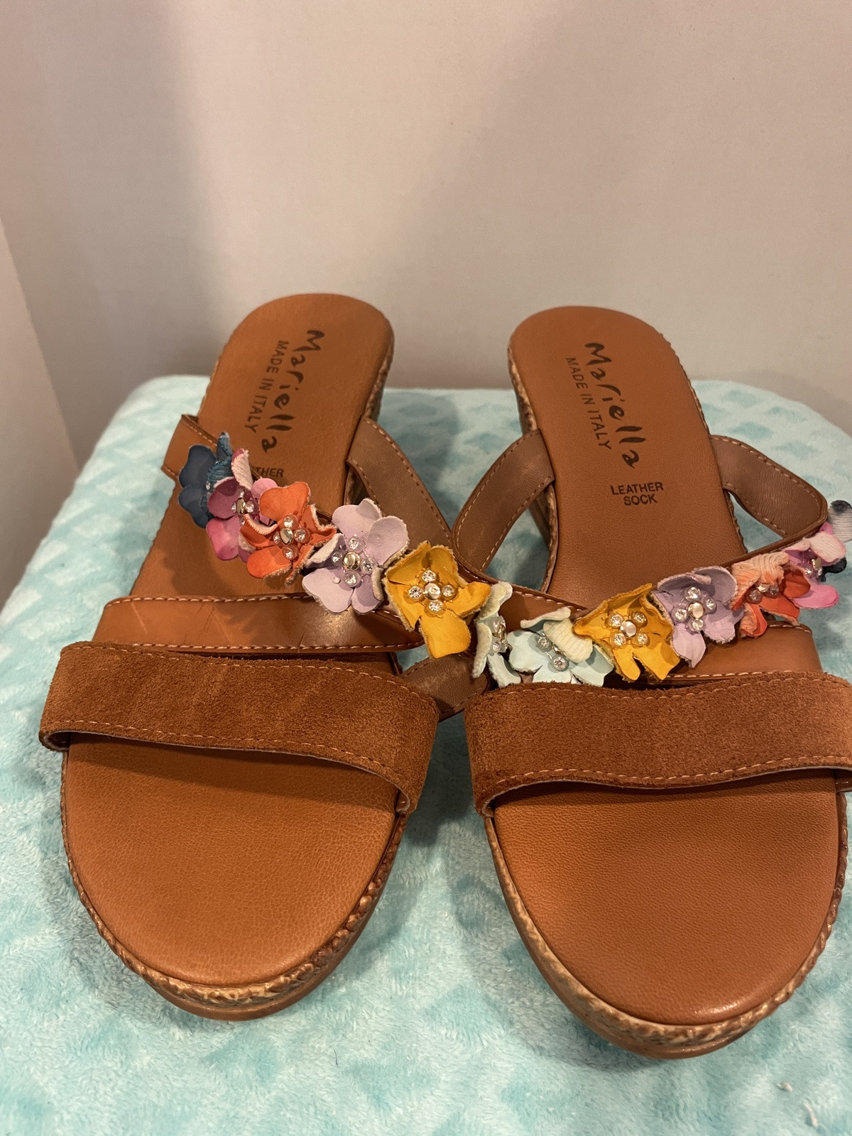 Mariella Floral Wedge Italian Leather Sandal Size 9