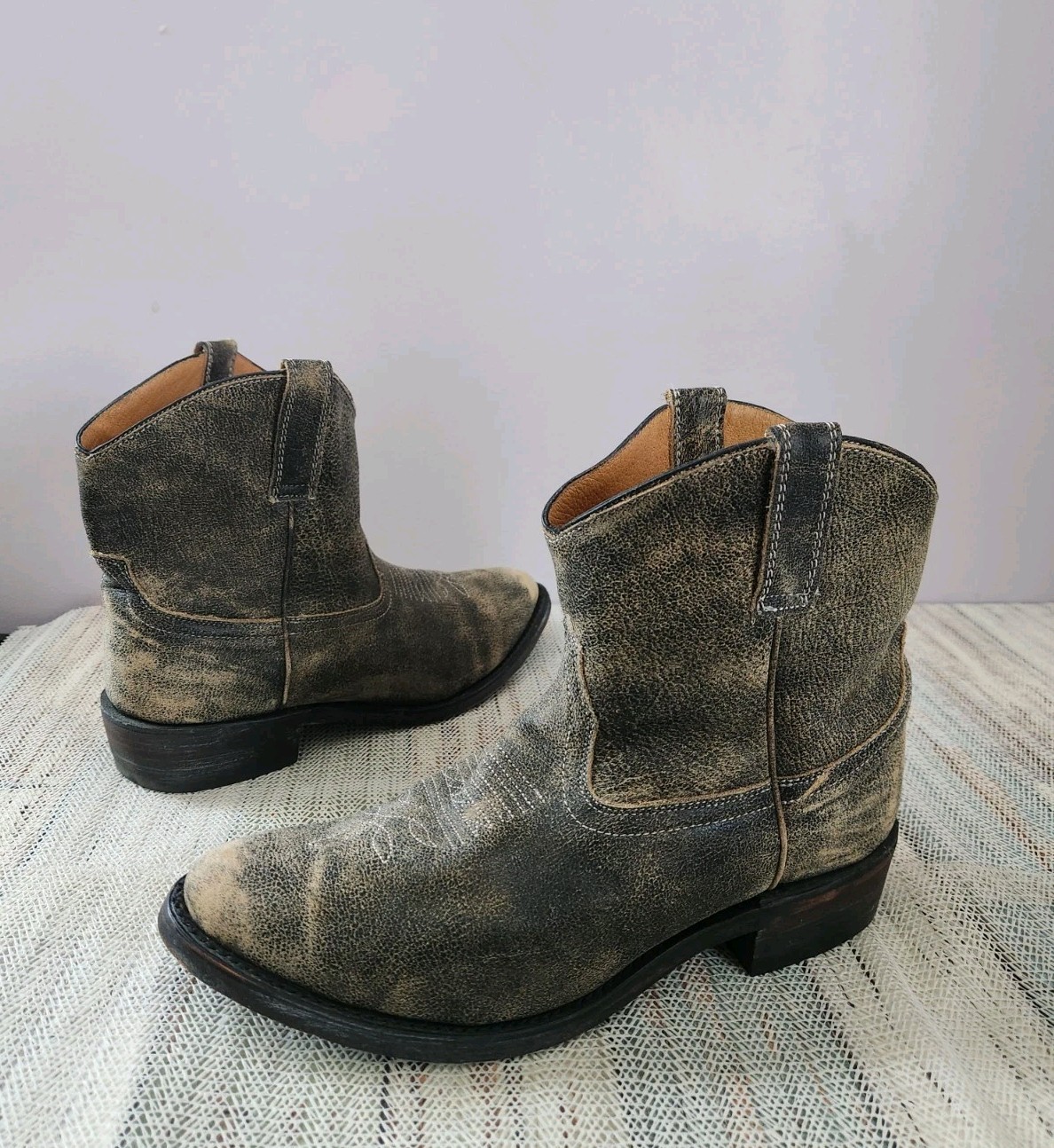 Miz Mooz Leather Carlito Western Bootie Distressed Gray Brown Ankle Boots Size 9