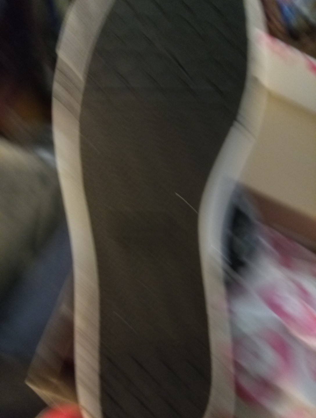 Gotta Flurt Sneaker Shoes Size 9