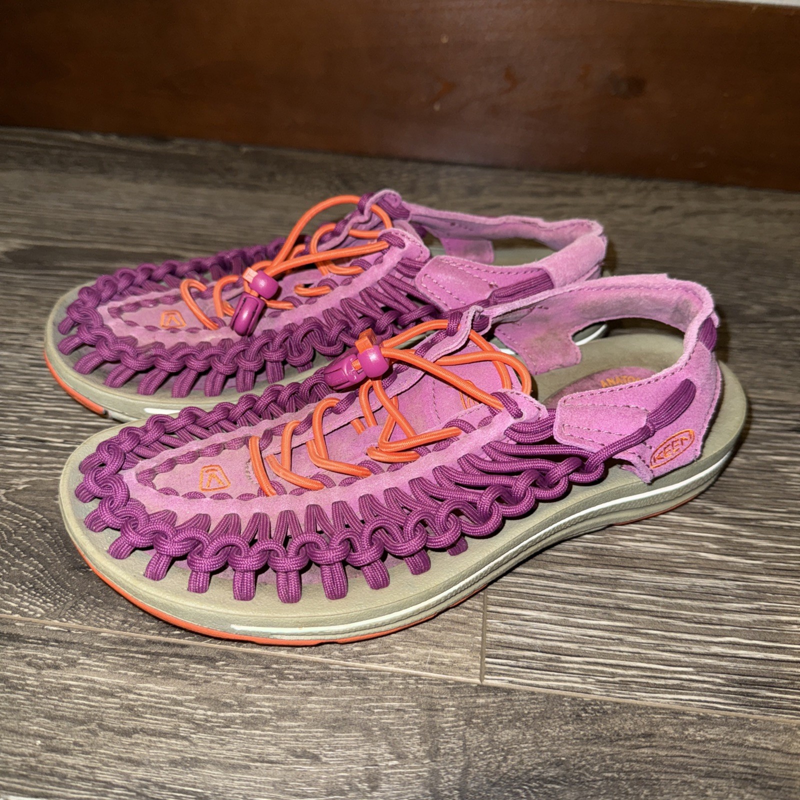 Keen Women’s Uneek 8MM Rock Sandals Magenta Pink / Orange Size 5.5