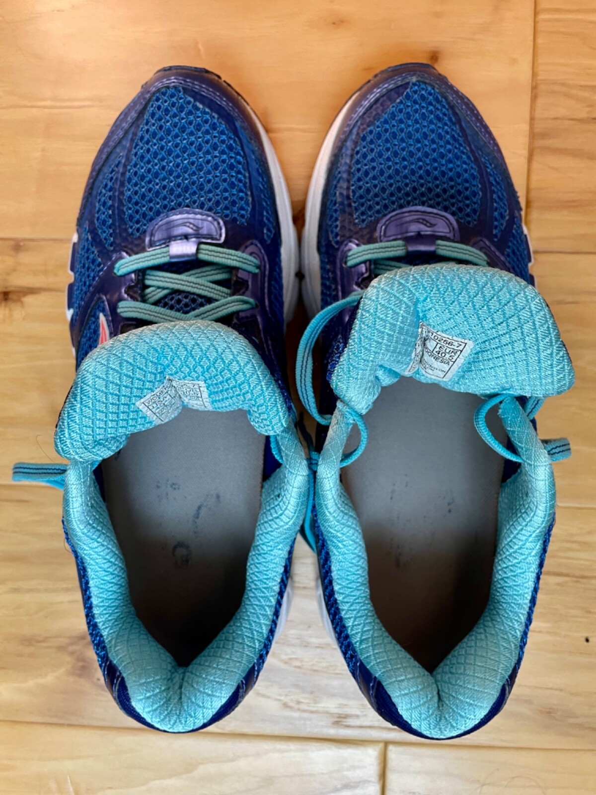 Saucony Women’s Size 9 Blue Power Grid Run Dry Sneakers 8mm Offset