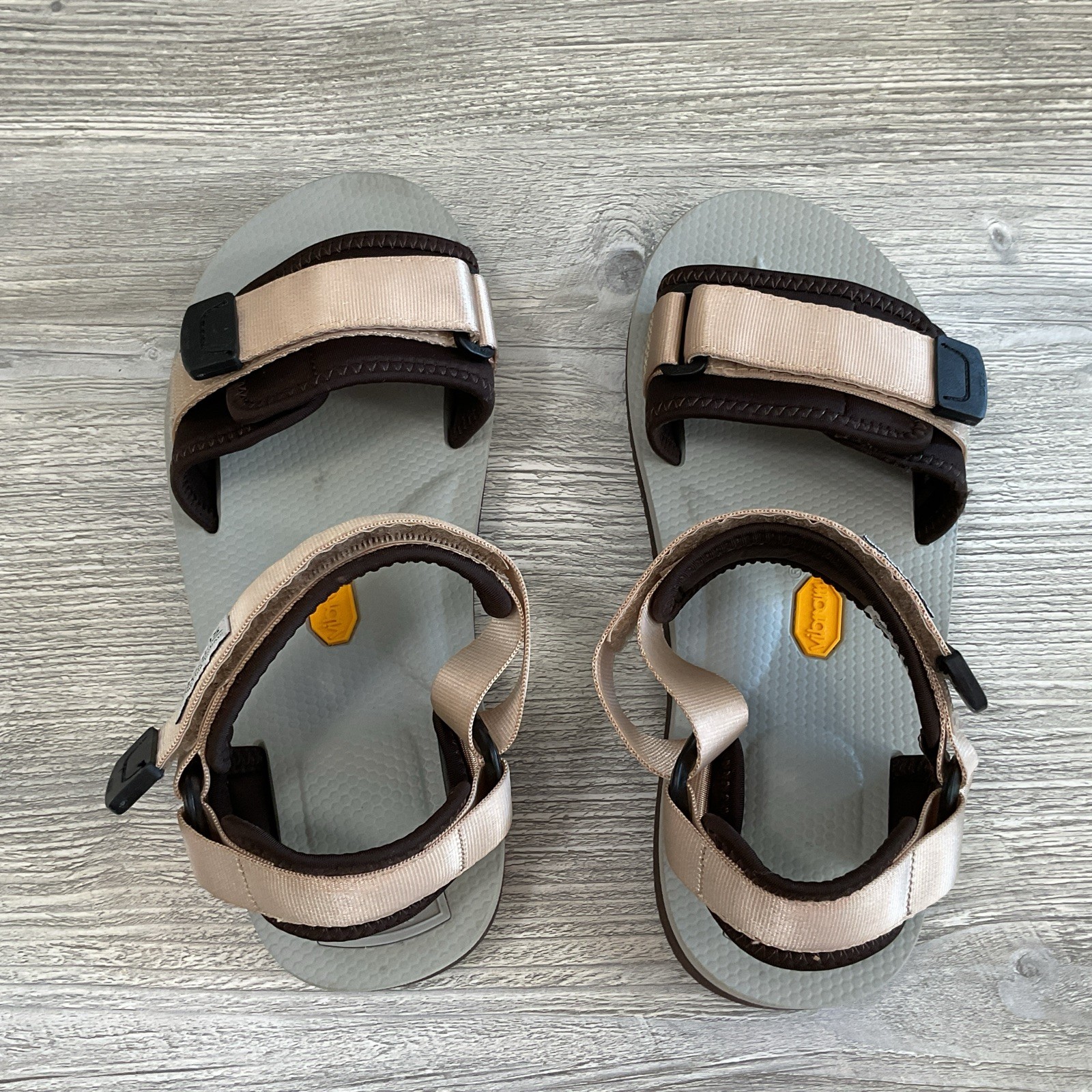 Suicoke CEL-VPO Womens Sandals Rose Gold Strappy Vibram Outdoor Adventure Size 8