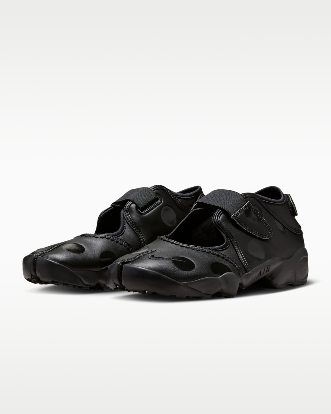 NIKE Women’s Air Rift IR1226-002 Black Black Black