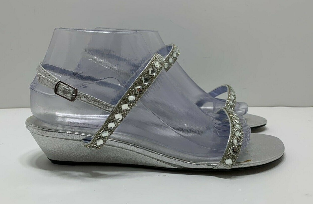 Dyeables Jasmine Shimmer Wedge Sandals Silver Size US 8.5D