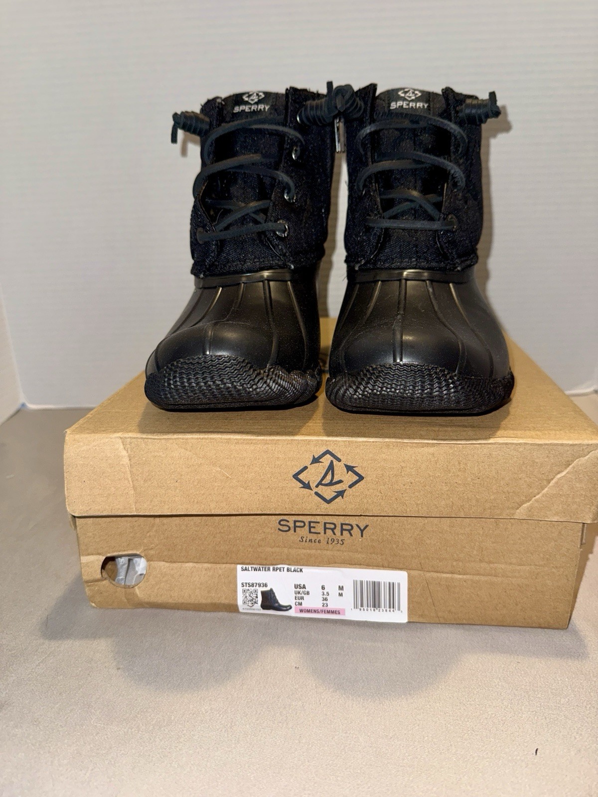 Sperry Saltwater RPET Black Duck Boots – Women’s Size 6 – Brand New in Box