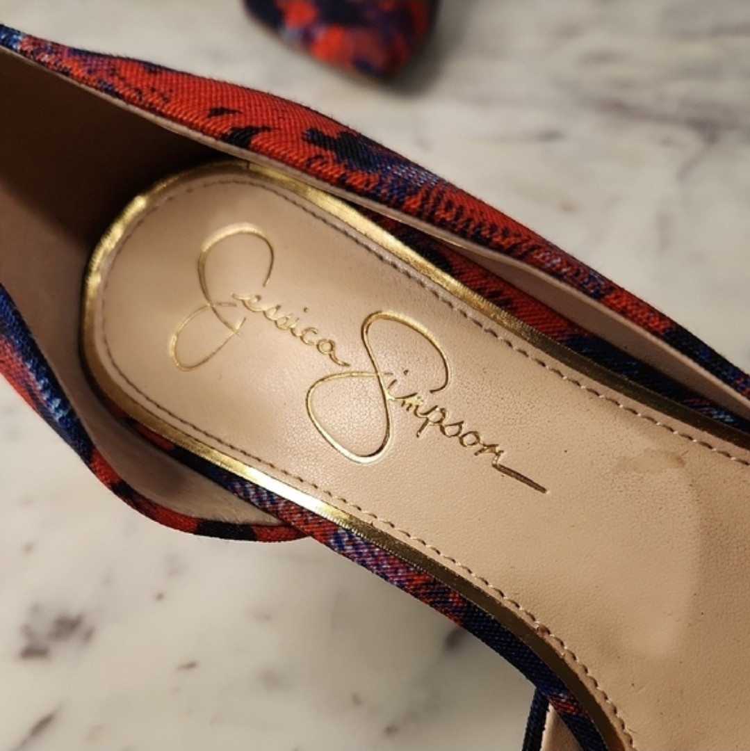 Jessica Simpson Calie Heels Red/ Blue/ Purple Size 8