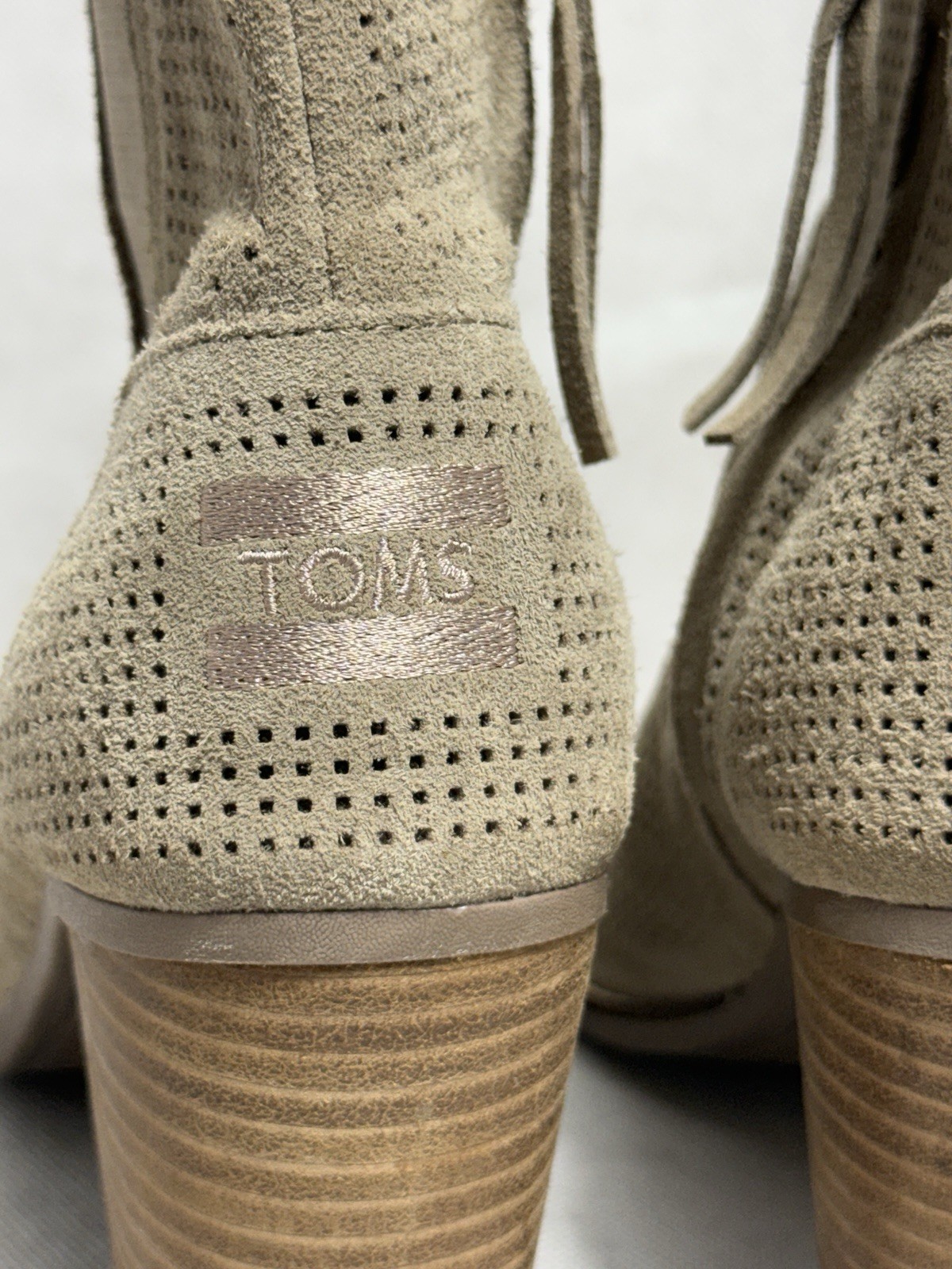 TOMS Majorca peep-toe booties Taupe Perforated Suede Block Heel Size 10W