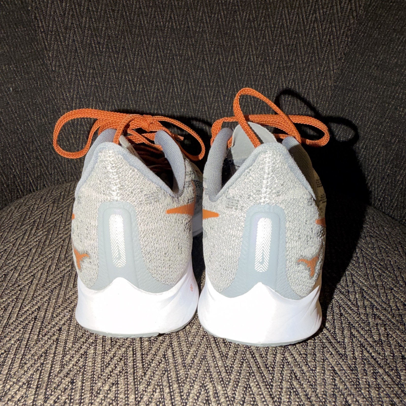 Nike Zoom Men’s Low Top Lace Up Athletic Sneakers Gray/Orange/White