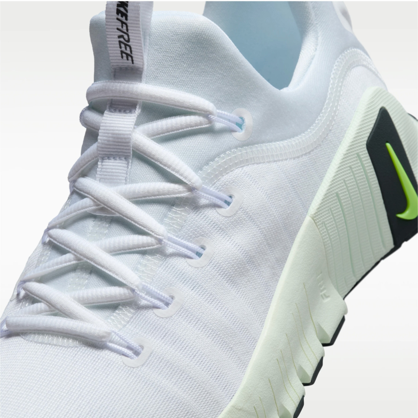 Nike Free Metcon 6 White Barely Green Womens Size FJ7126-111