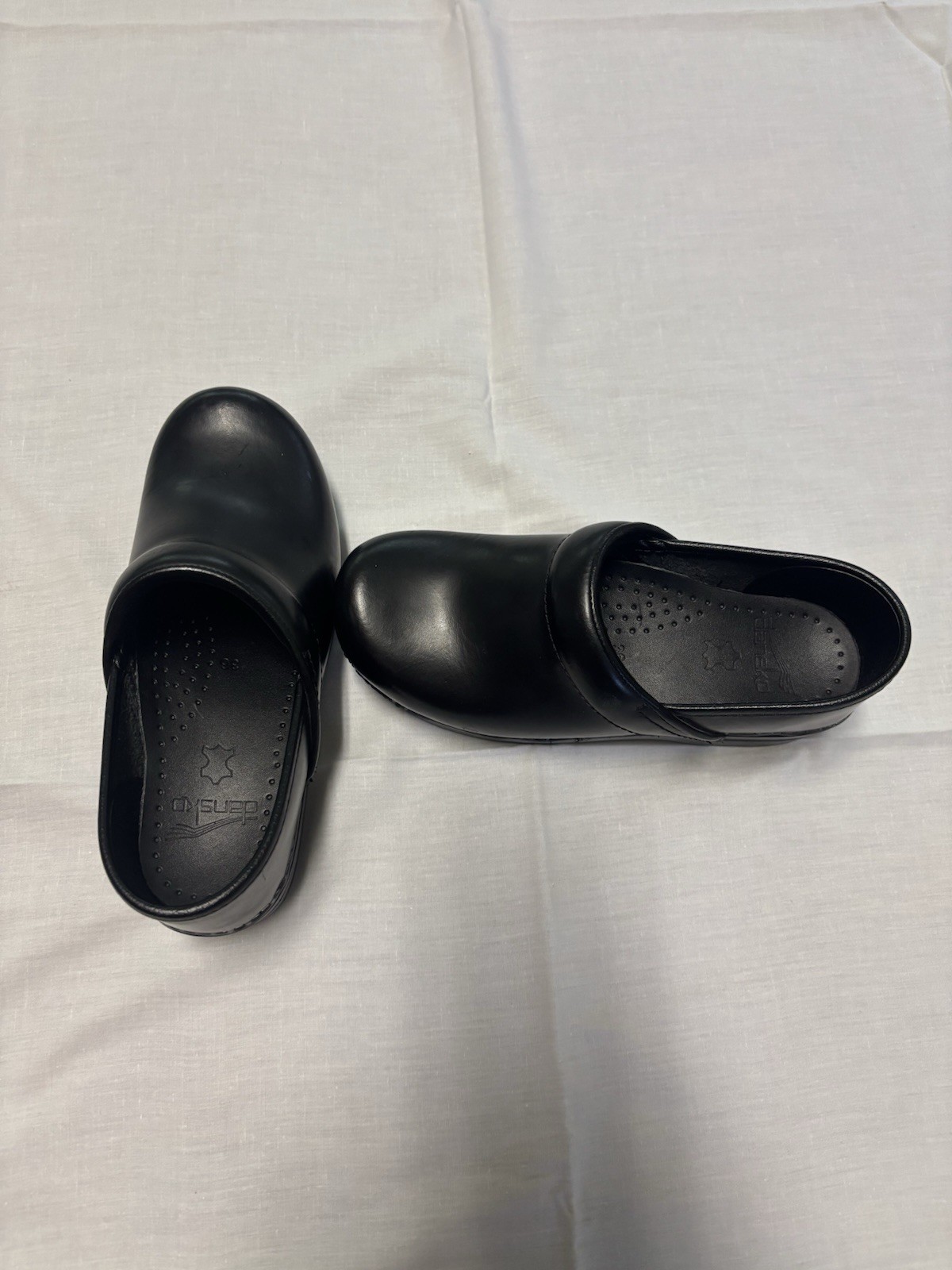 Dansko Professional Women’s Black Leather Slip-On Clogs Comfort US 5.5