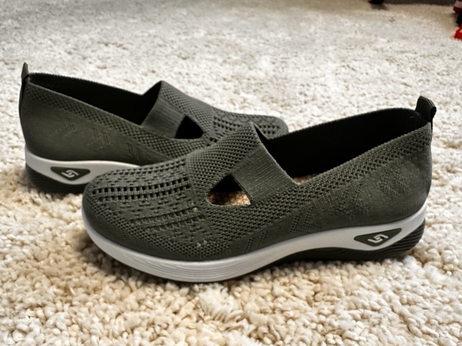 Women’s Daily Orthopedic Walking Breathable Slip On Soft Sole Diabetic Shoe 6.5