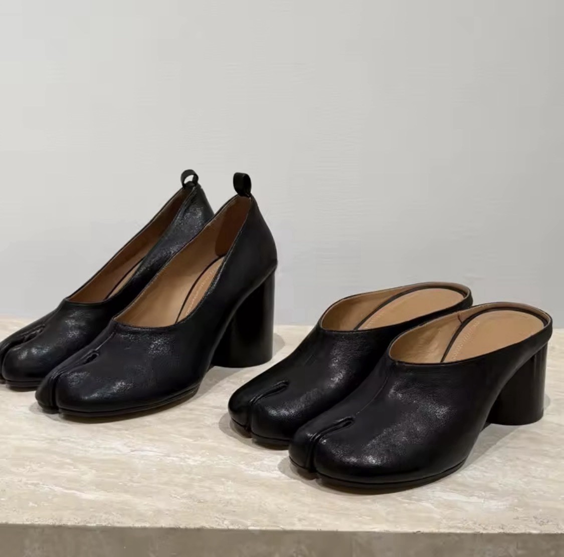 Women’s Black Faux Leather/Leather TABI Block Heel Pumps Slip On Logo Solid 8