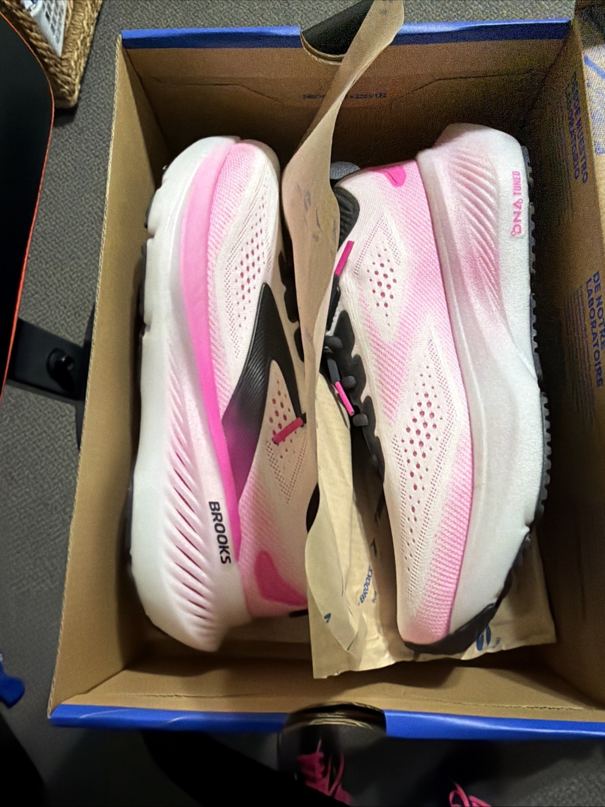 Brooks Glycerin 23 Women’s 9m Running White Pink Black 1204651B111 Sneaker