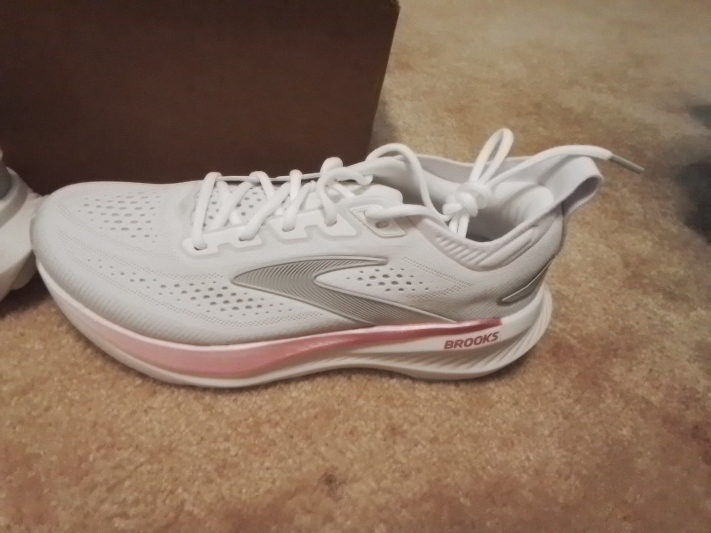 Brooks Glycerin 23 1204651B133 Size 8.5 B MEDIUM White Harbor Mist Metallic