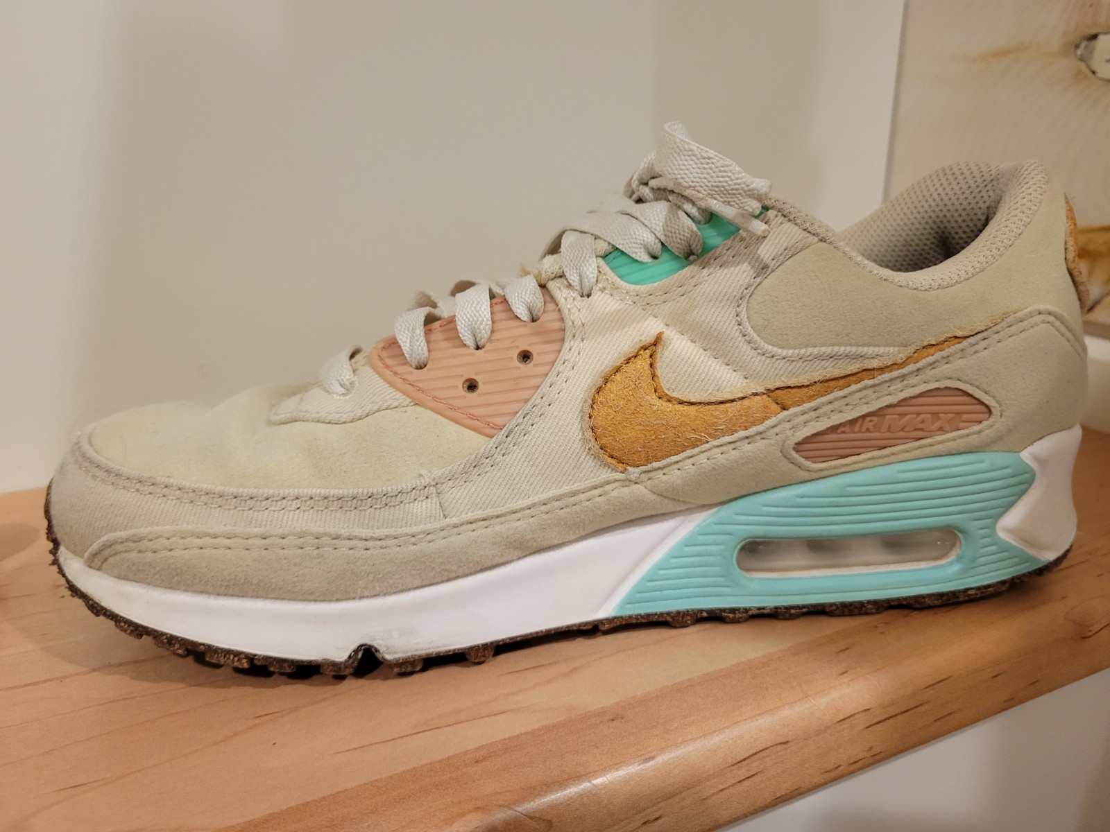 Nike Air Max 90 Happy Pineapple Sneakers Women’s Size 9 DC-5211-100