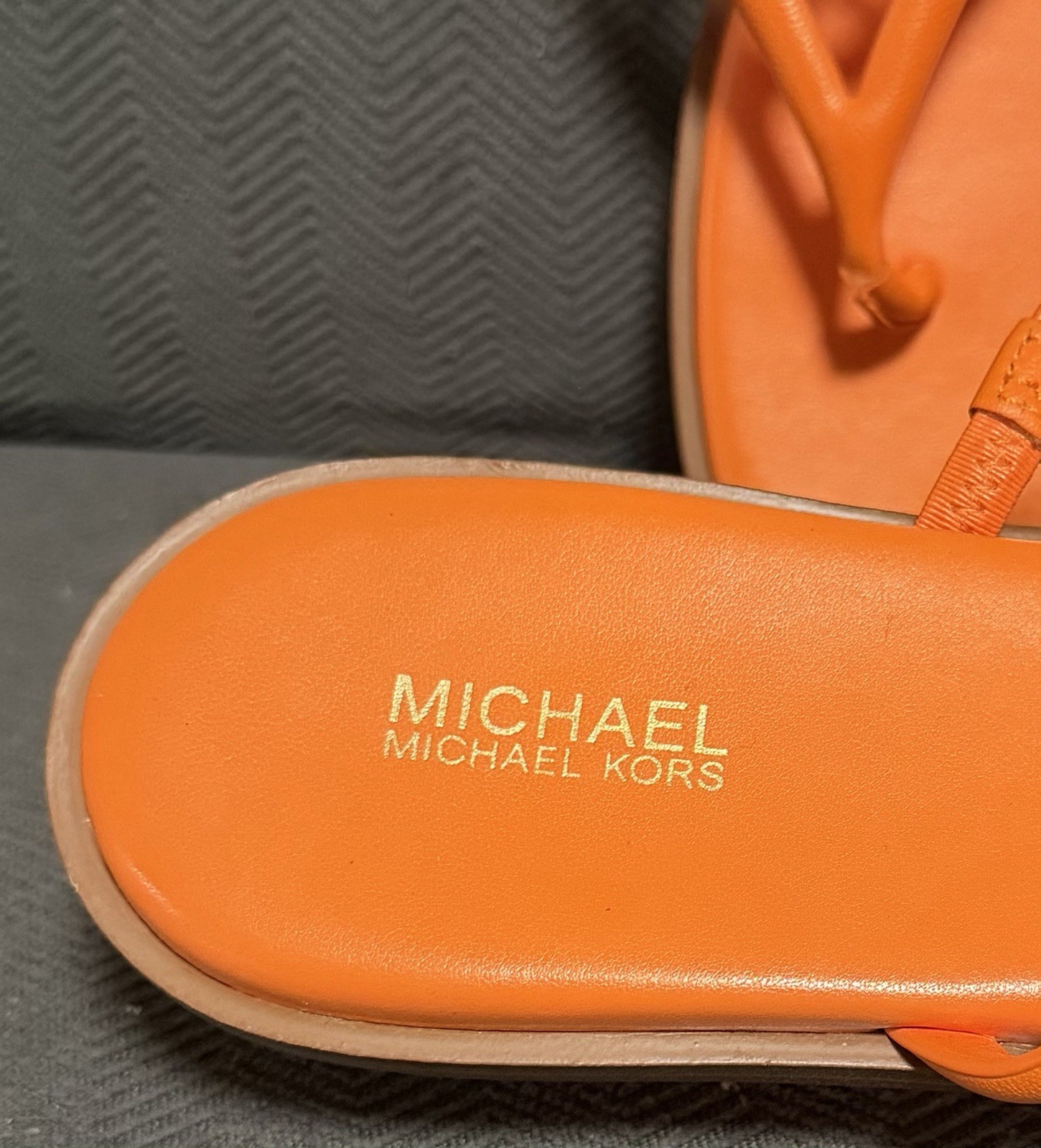 Michael Kors Hampton flat sandals in an apricot color Women’s size 8.5