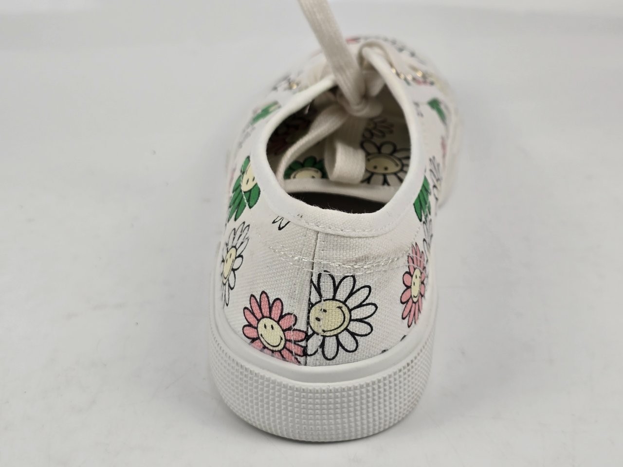 Aerie Women’s White Daisy Floral Canvas Low Top Sneakers US Size 9
