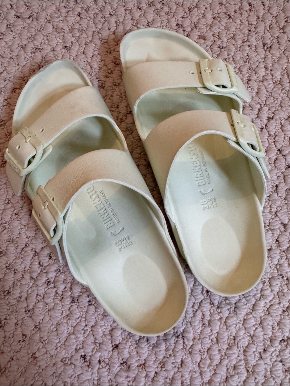 Birkenstock Arizona Double-Buckle Slide Sandals in Pistachio