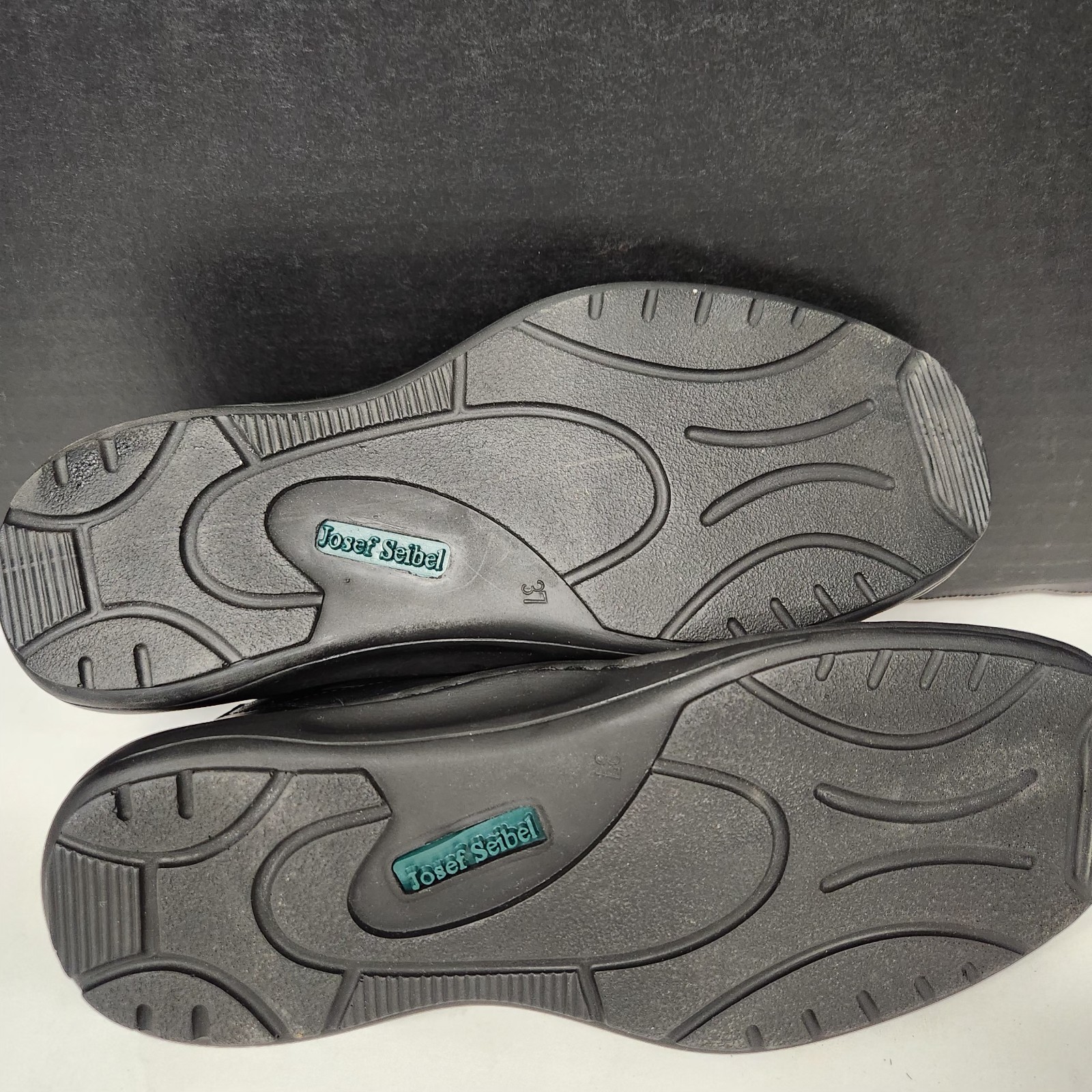 New Josef Siebel Women’s Size EU 37 (US 6-6.5) Slip On Black Comfort Shoes