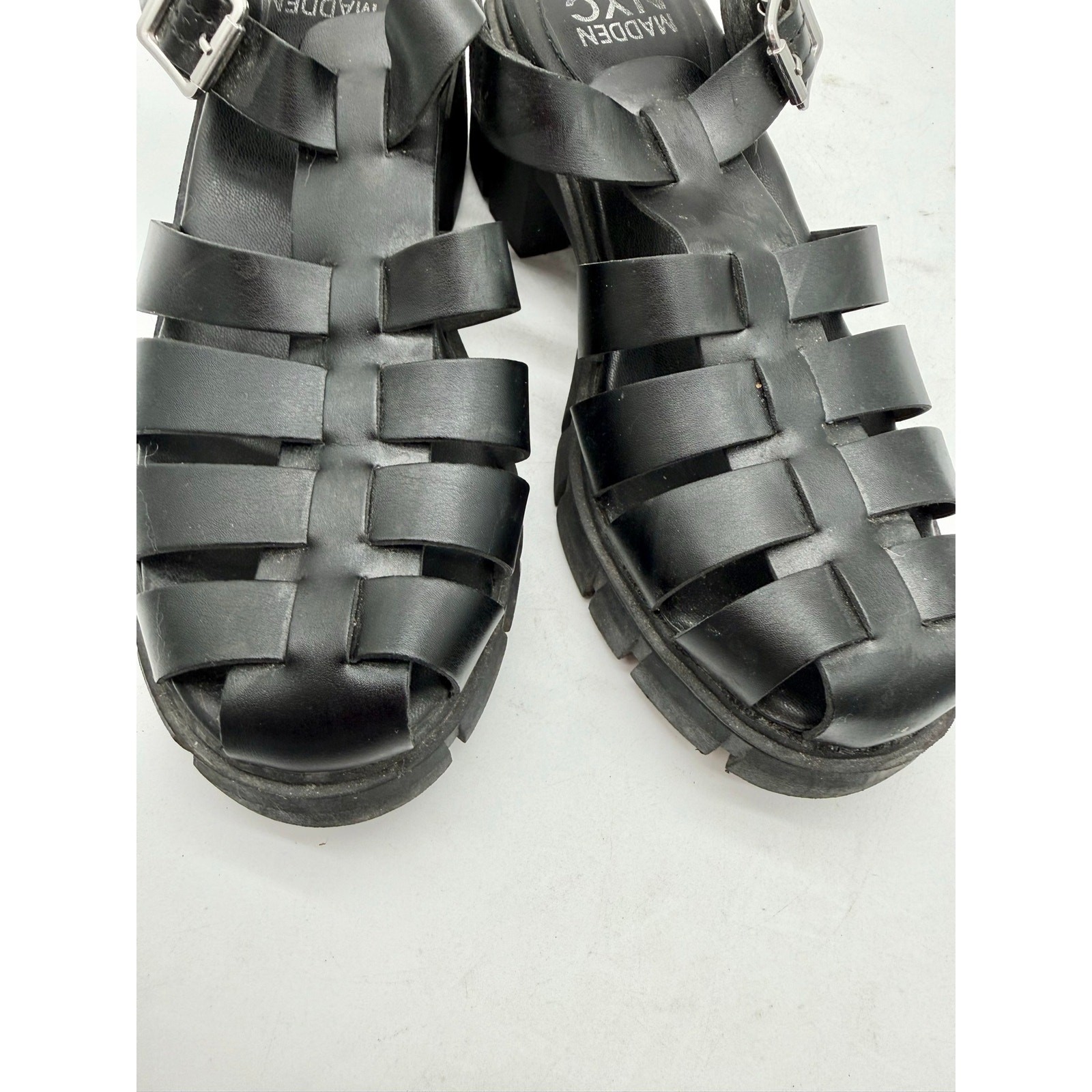 Madden NYC Black Chunky Fisherman Platform Sandals Lug Sole Women’s 8.5