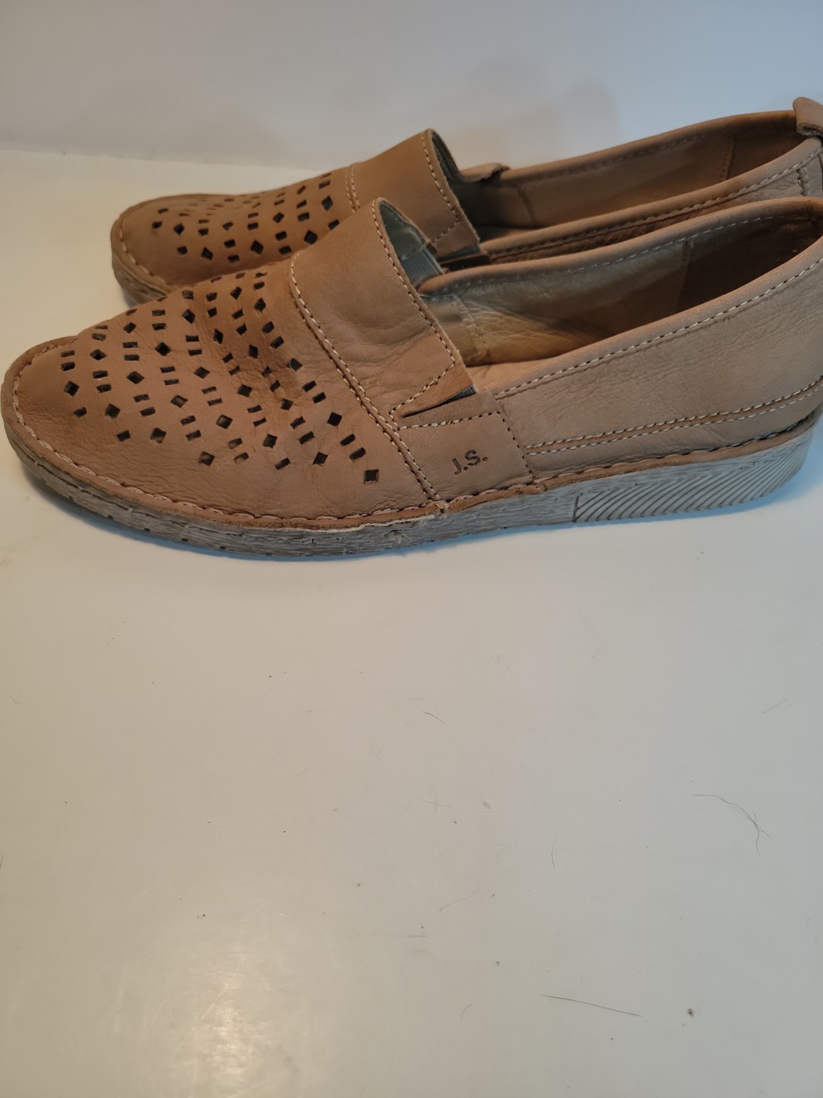 Josef Seibel Sofie 27 Womens Leather Slip-On Shoes Creme Size 8 Us 39 Eu Cutout