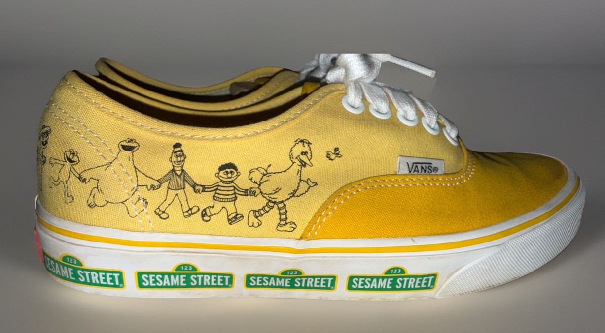 Rare Vans Authentic Sesame Street “Big Bird” Yellow Shoes Womens 9 Mens 7.5