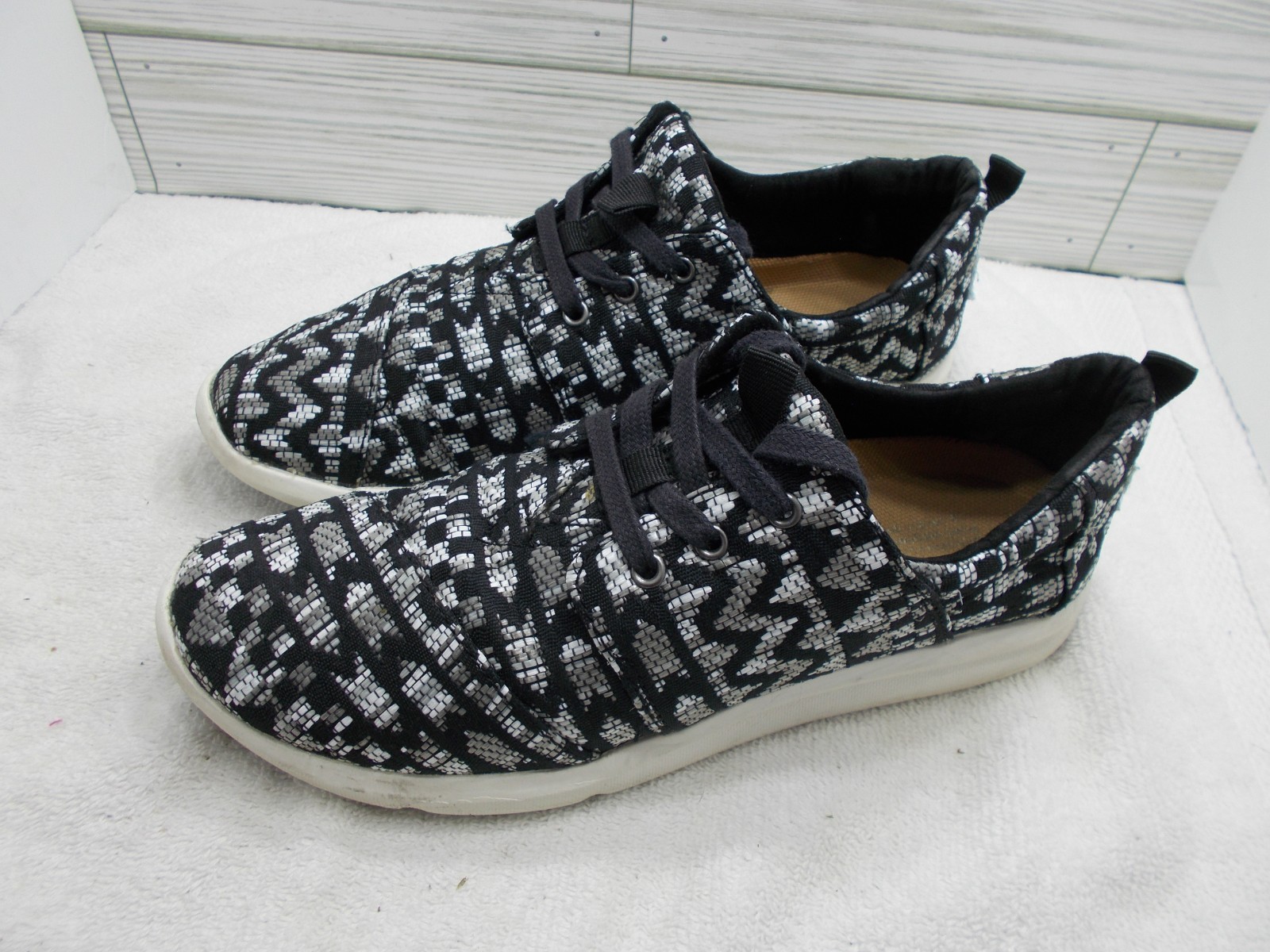 Toms Del Rey Black & White Women’s 7 Shoes