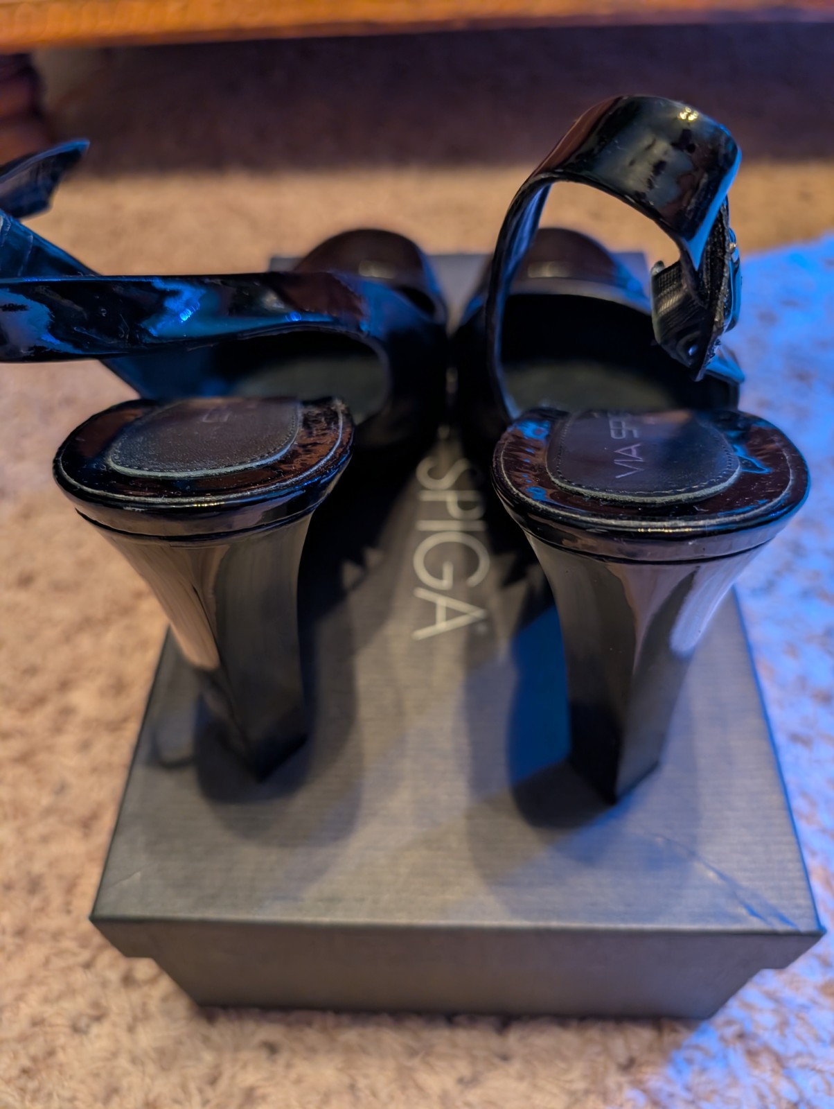 Via Spiga Black Leather Heels Sz 10 Shiny and Great Shape