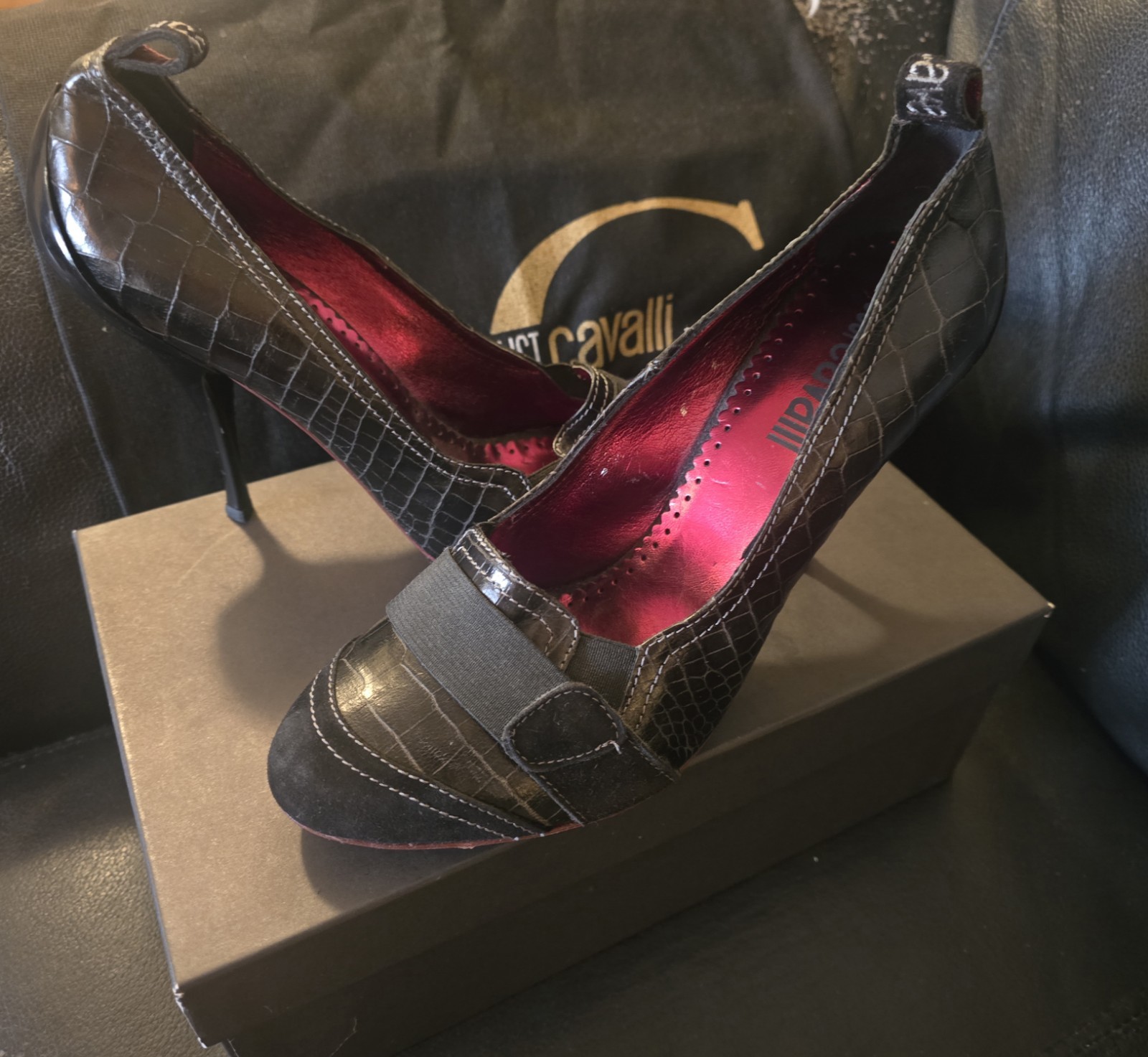 Roberto Cavalli «Just Cavalli» Black Croc Embossed Leather Pumps w/Suede Toe 39