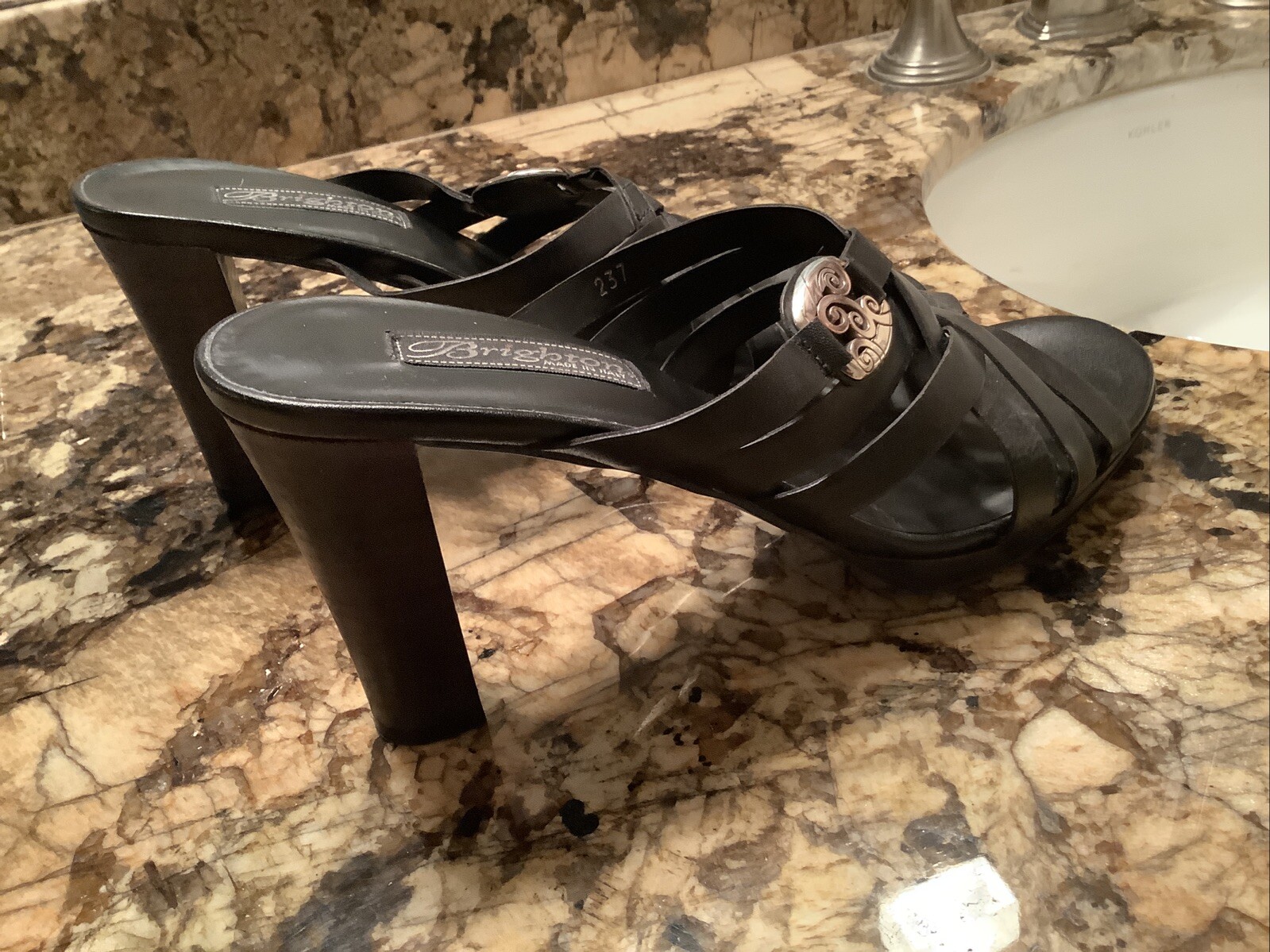 Brighton Vista 9.5M Women’s Heeled Sandals Black Leather 3.25″ Heel