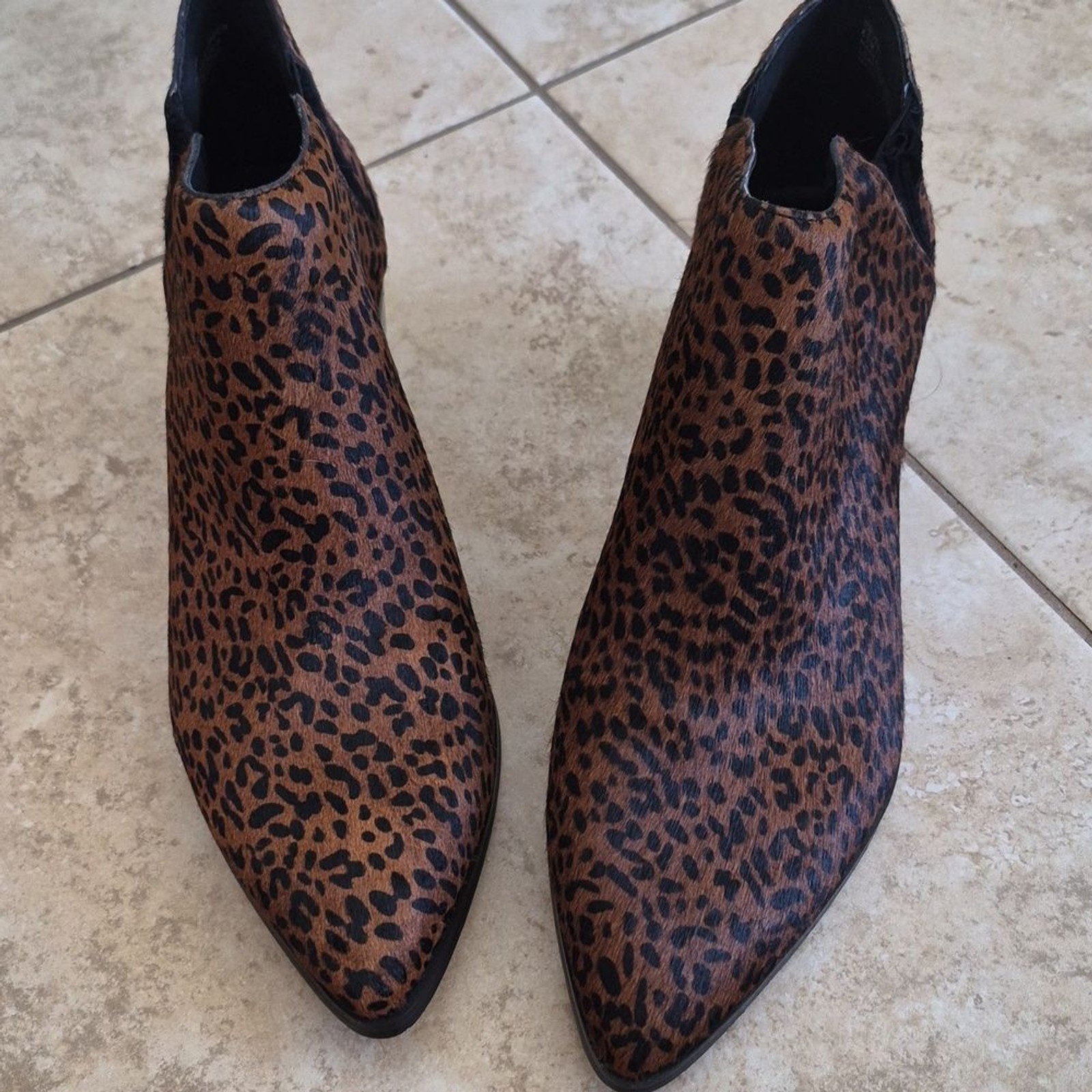 Sanctuary Revel, genuine Calf hair/fur, Animal Print, Booties Sz 8.5