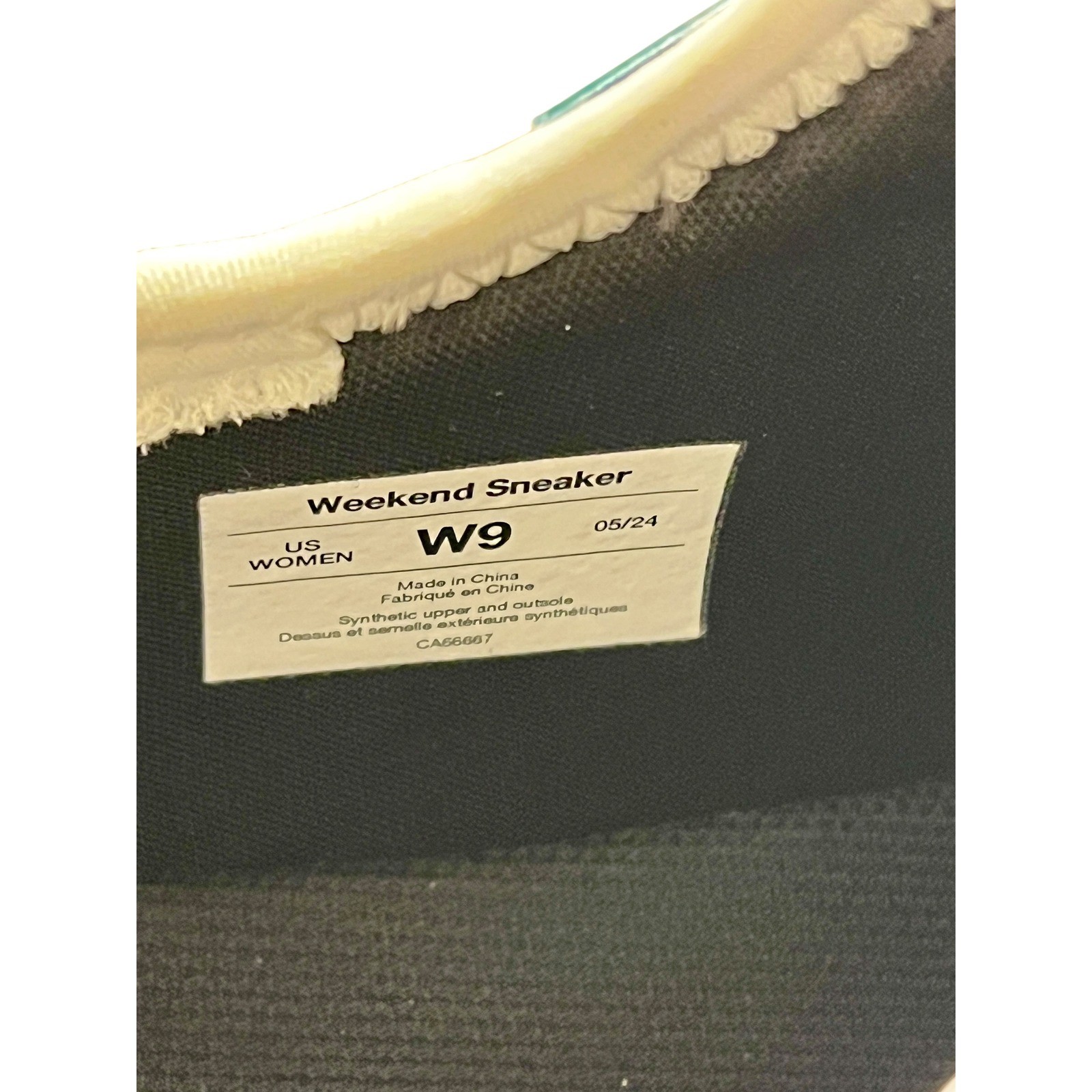 VESSI Weekend Sneaker Sz 9 White Waterproof Knit Comfort Travel Vacation Euro
