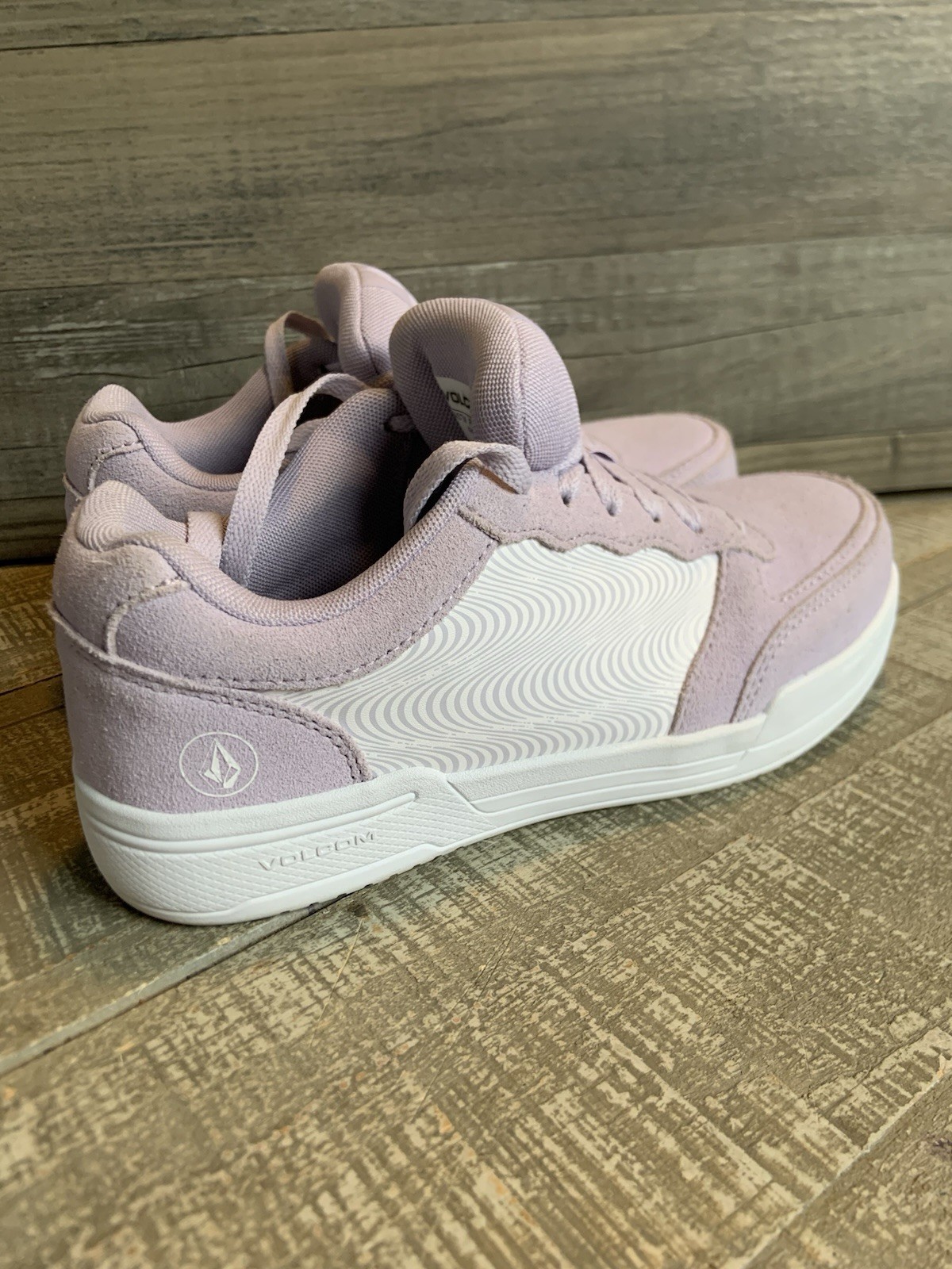 Volcom Women’s Workwear Safety toe Sneakers Lilac Skater Shoes Suede Size 6