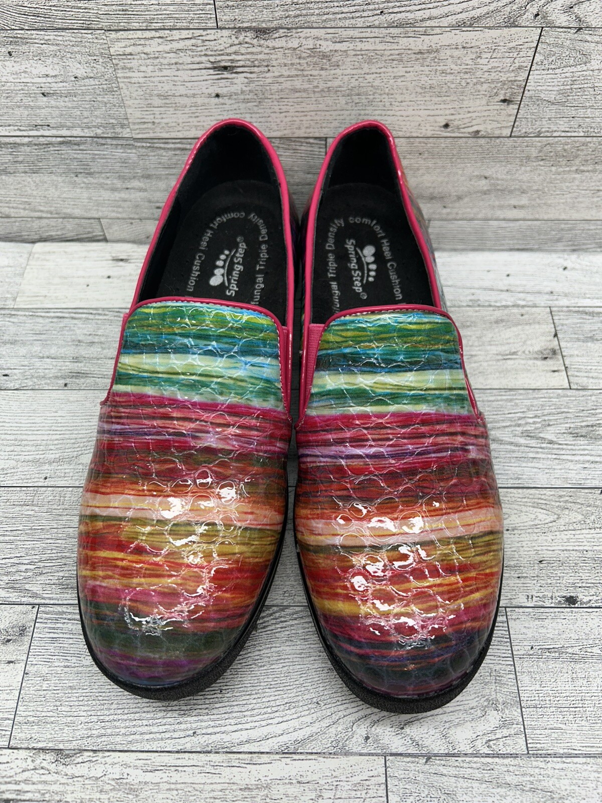 Nursing Work Shoe Spring Step Skitelz Red Rainbow Size 7.5 M Non-Skid