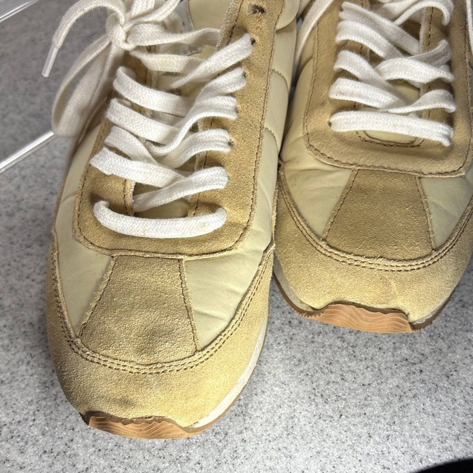 Madewell Beige and Navy Athletic Shoes.‎ Fc5