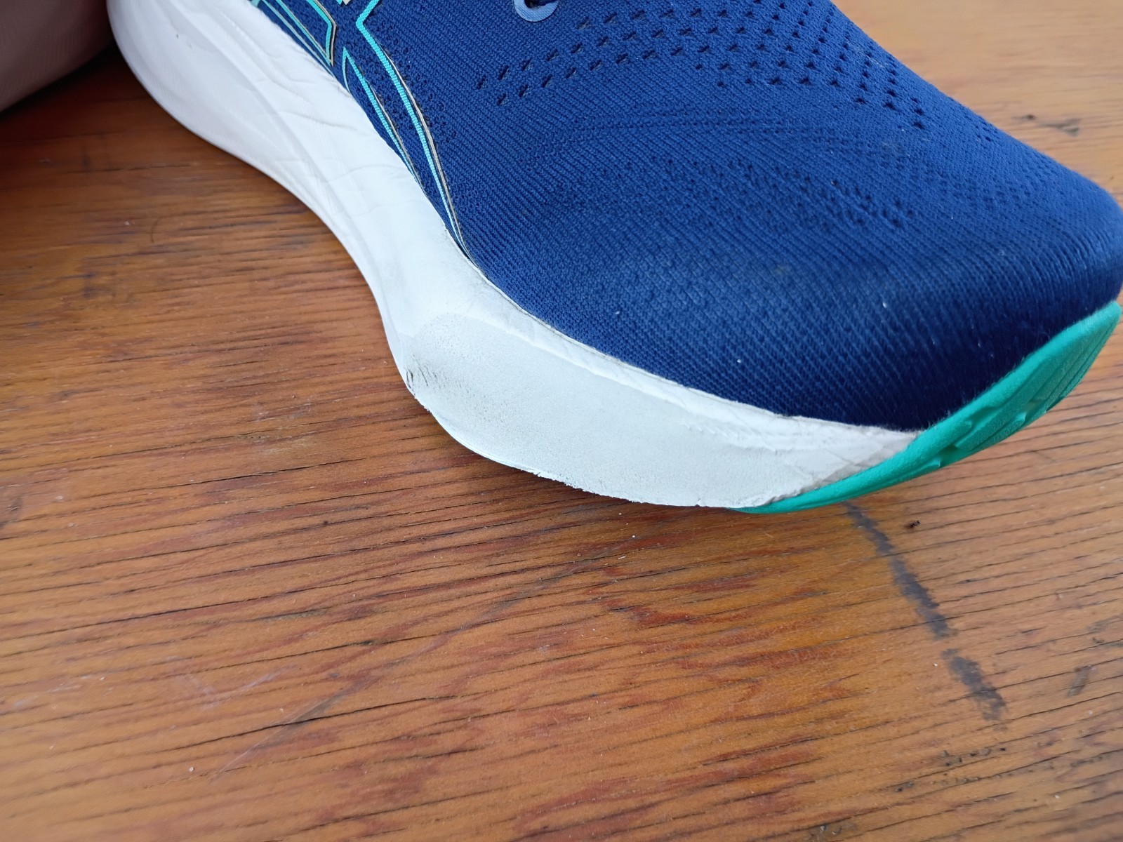 Asics Gel-Nimbus 26 Women’s Size 8 Running Shoes Blue *See description