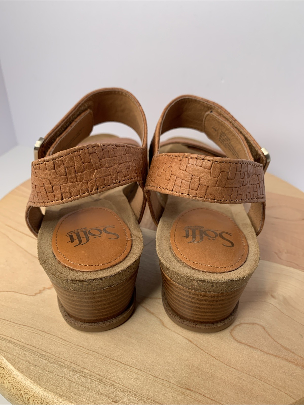 Sofft Womens 10M Verdi ll Brown Woven Leather Sandals Adjustable Straps 2” Wedge