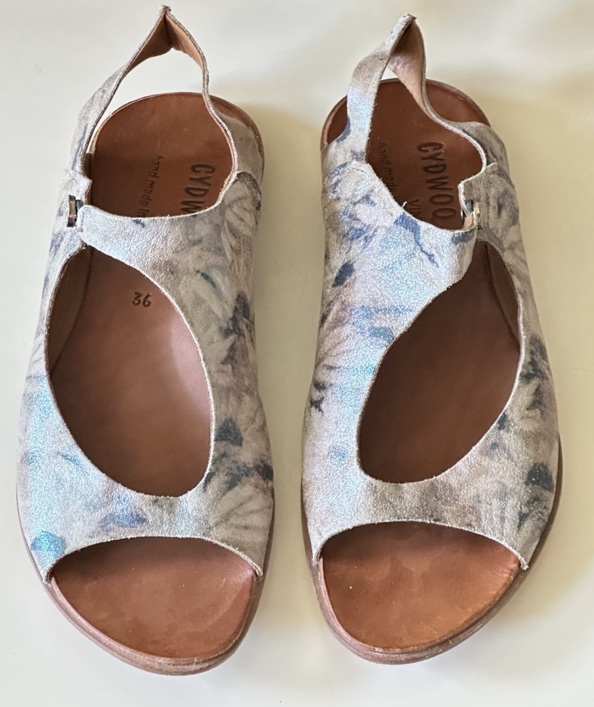 Cydwoq Floral Flat Leather Sandals Women Sz 36 / US 6 Slingback Handmade In USA