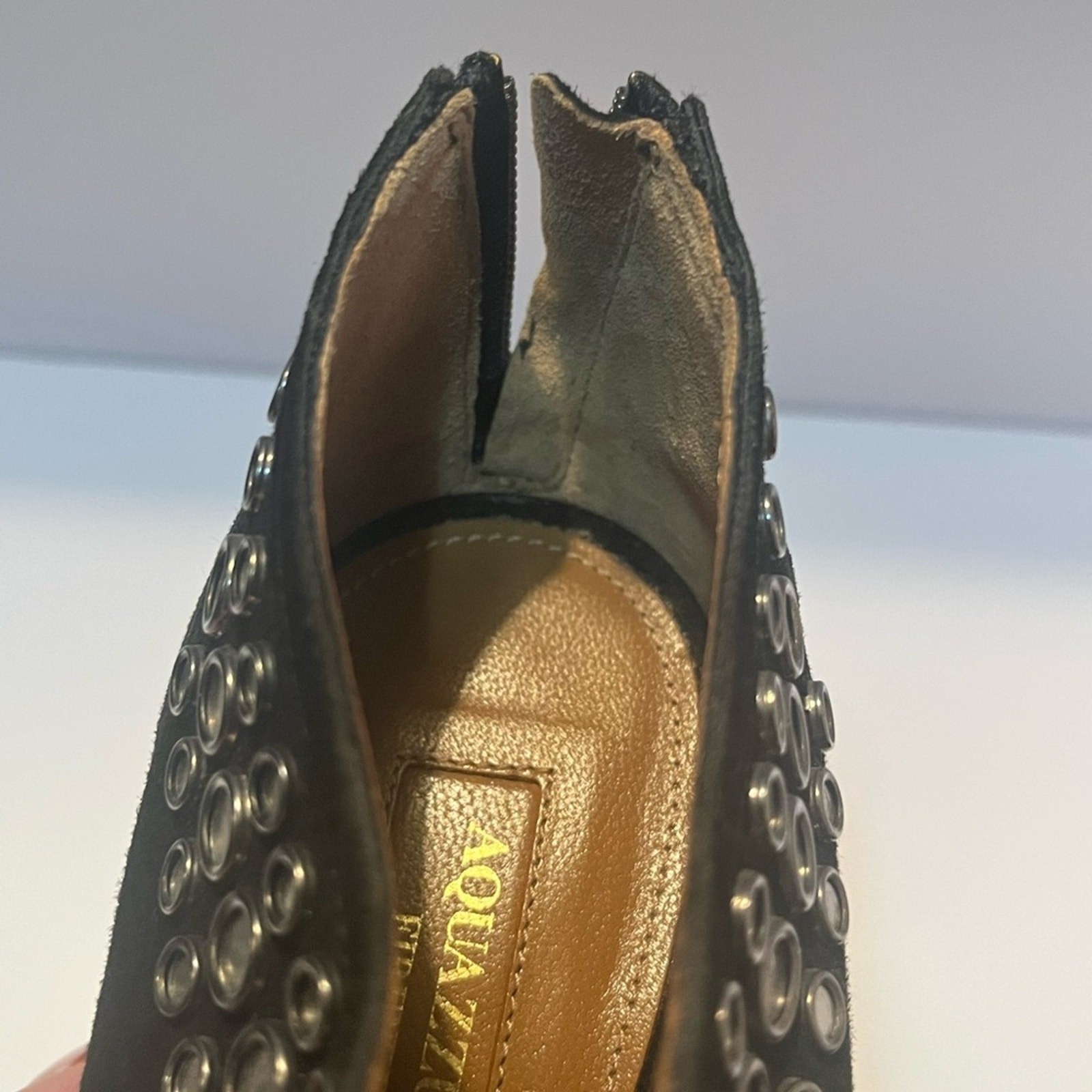 Aquazzura Disco Studded peep toe black suede shoe size 38 pre-owned. #10213
