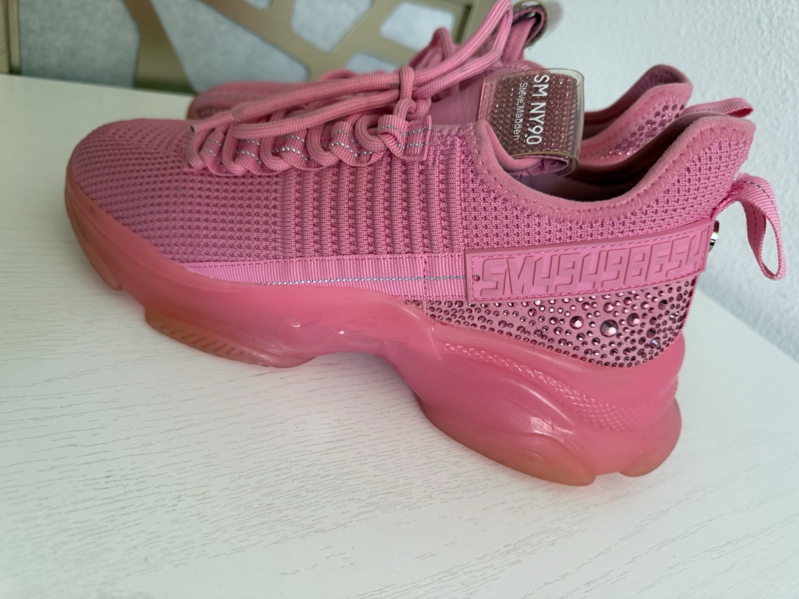 Steve Madden SM NY90 Rhinestone Athletic Sneakers Pink Lace Up Low Top Size 11