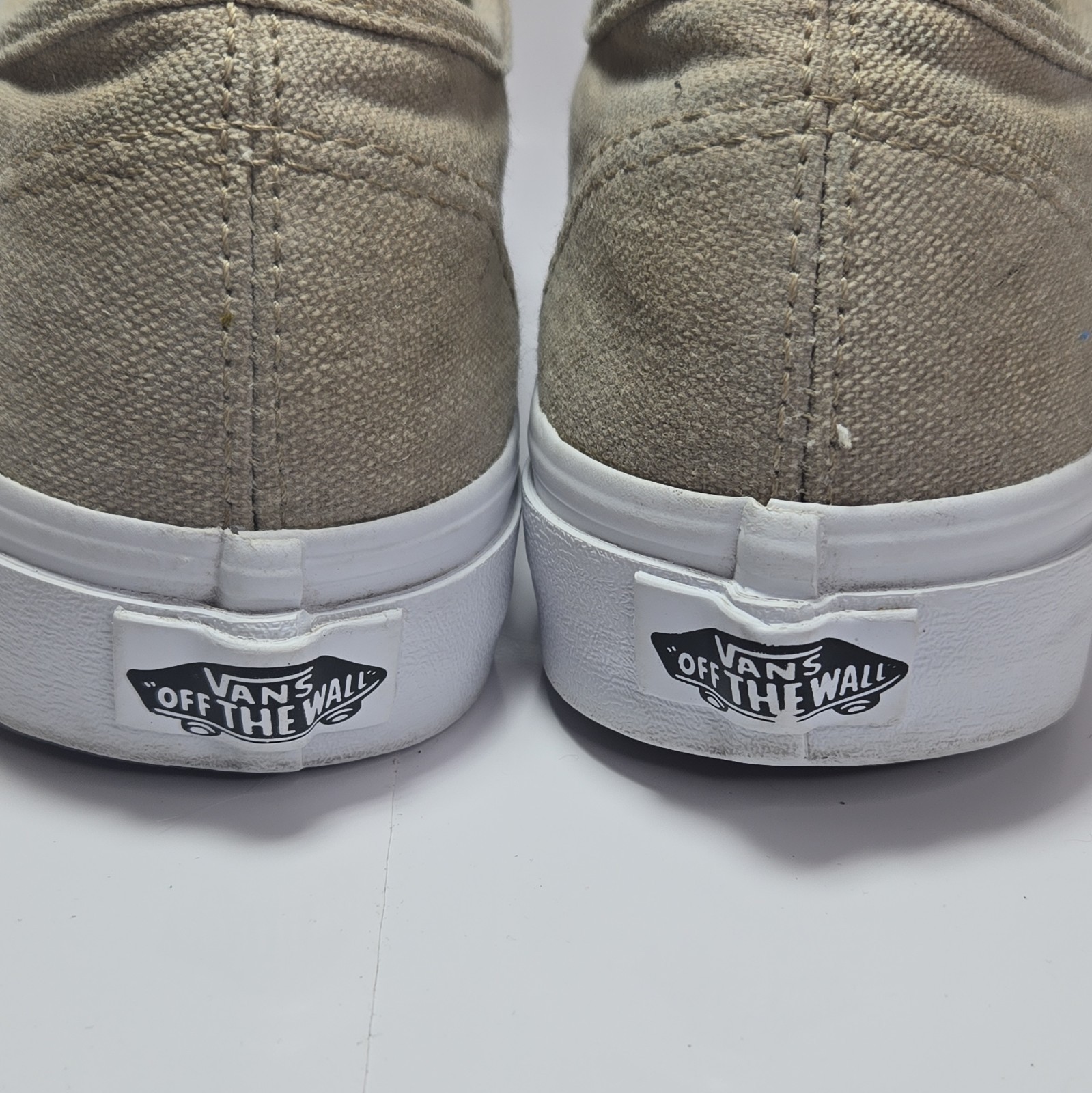 UnisexVansLow Top Canvas Lace-Up Sneakers Men’6.5Wo’s8 Beige/White/Black Solid