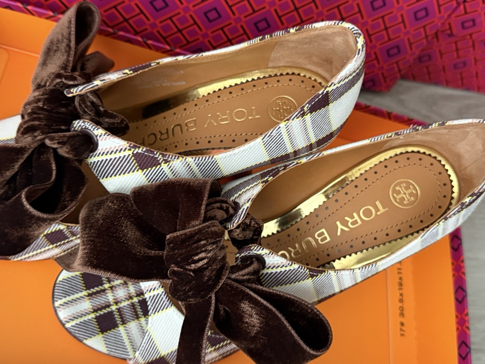 Tory Burch Women’s Brown/White Plaid Slip-On Peep Toe Bow Stiletto Pump Heels 9
