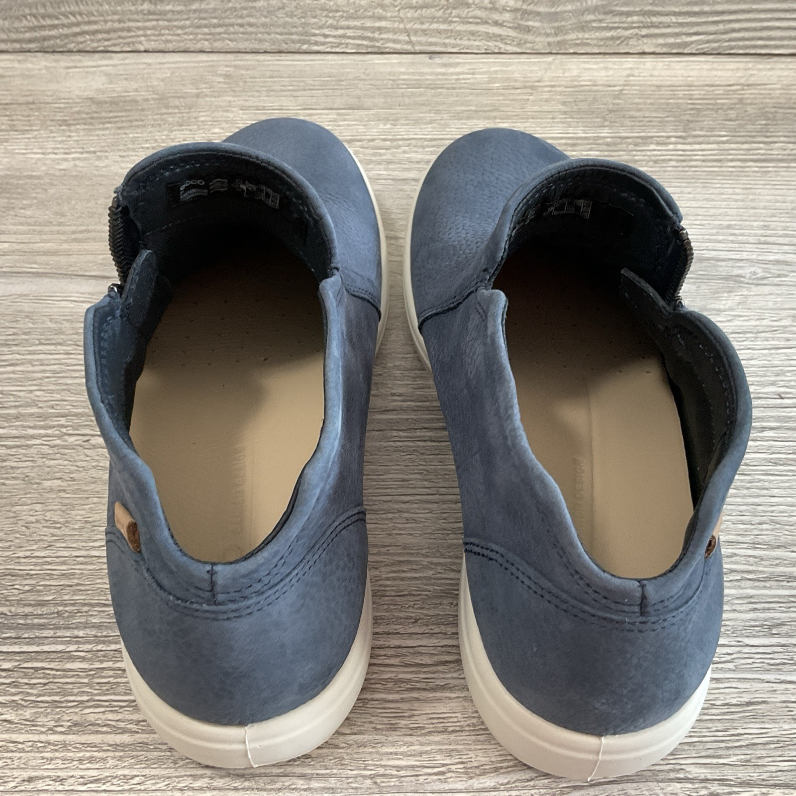 ECCO Soft 7 Low Bootie Side Zip Marine Blue Sneaker Women’s EU 37/ US 6-6.5